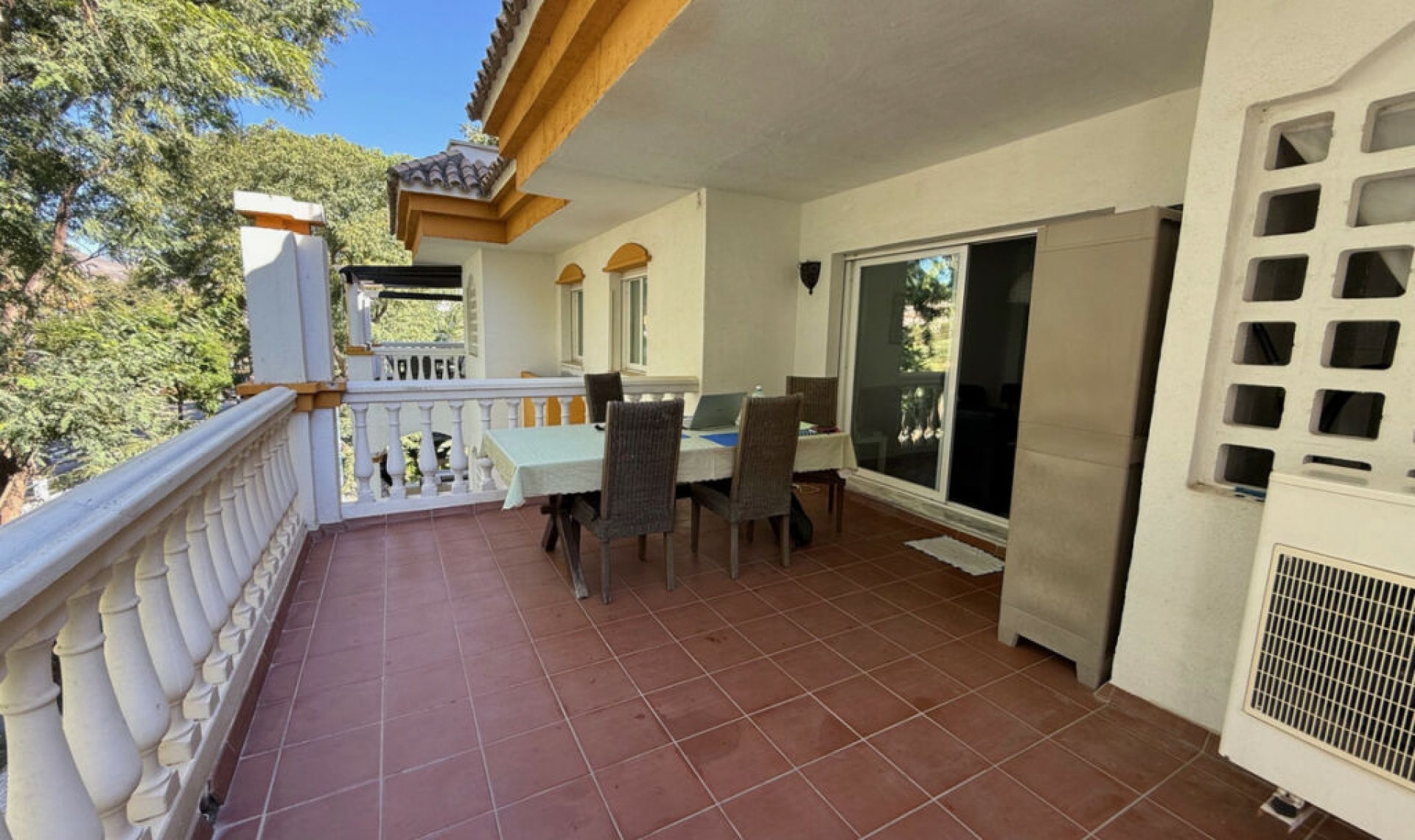 Resale - Apartment -
Nueva Andalucía