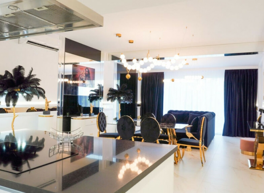 Resale - Apartment -
Nueva Andalucía