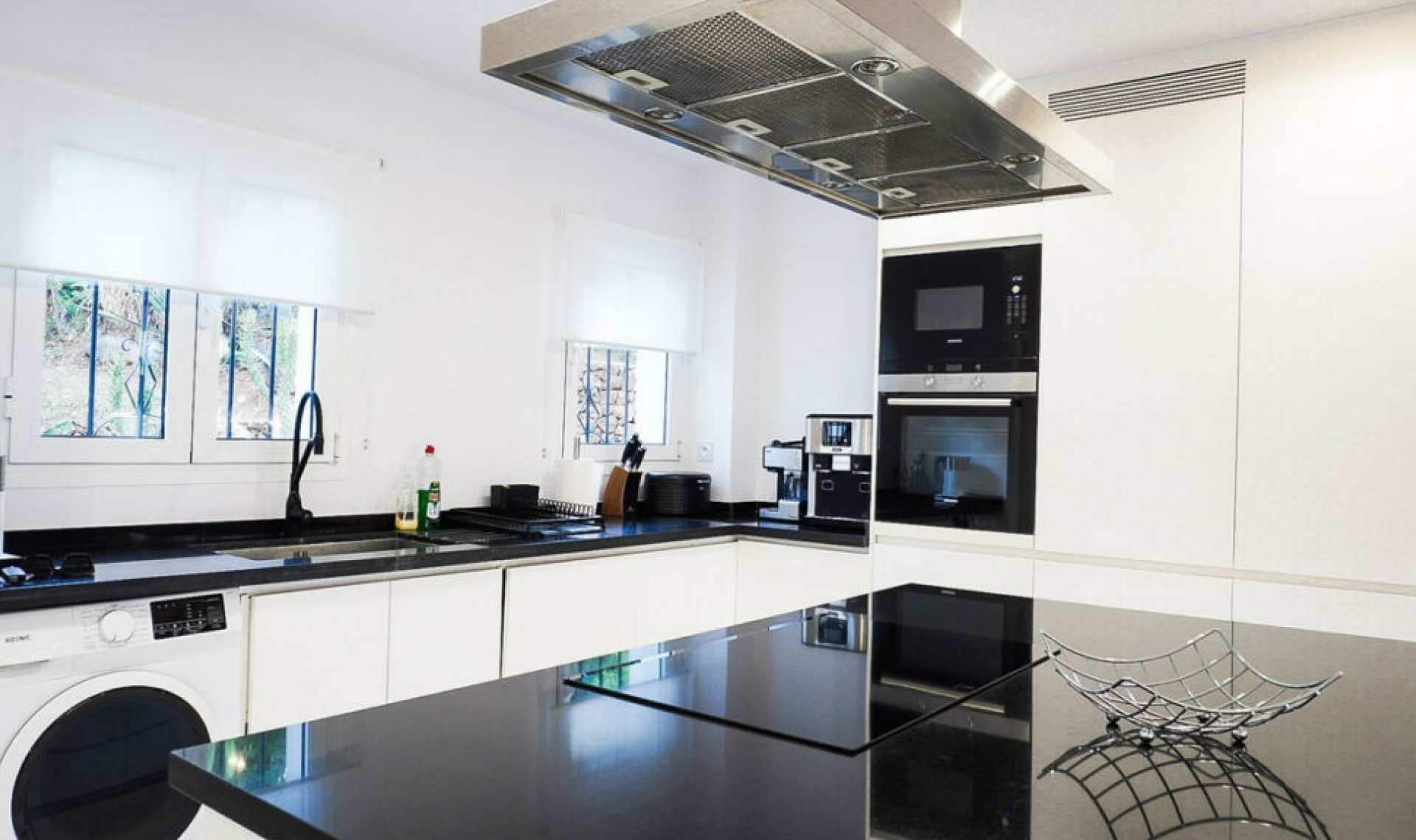 Resale - Apartment -
Nueva Andalucía