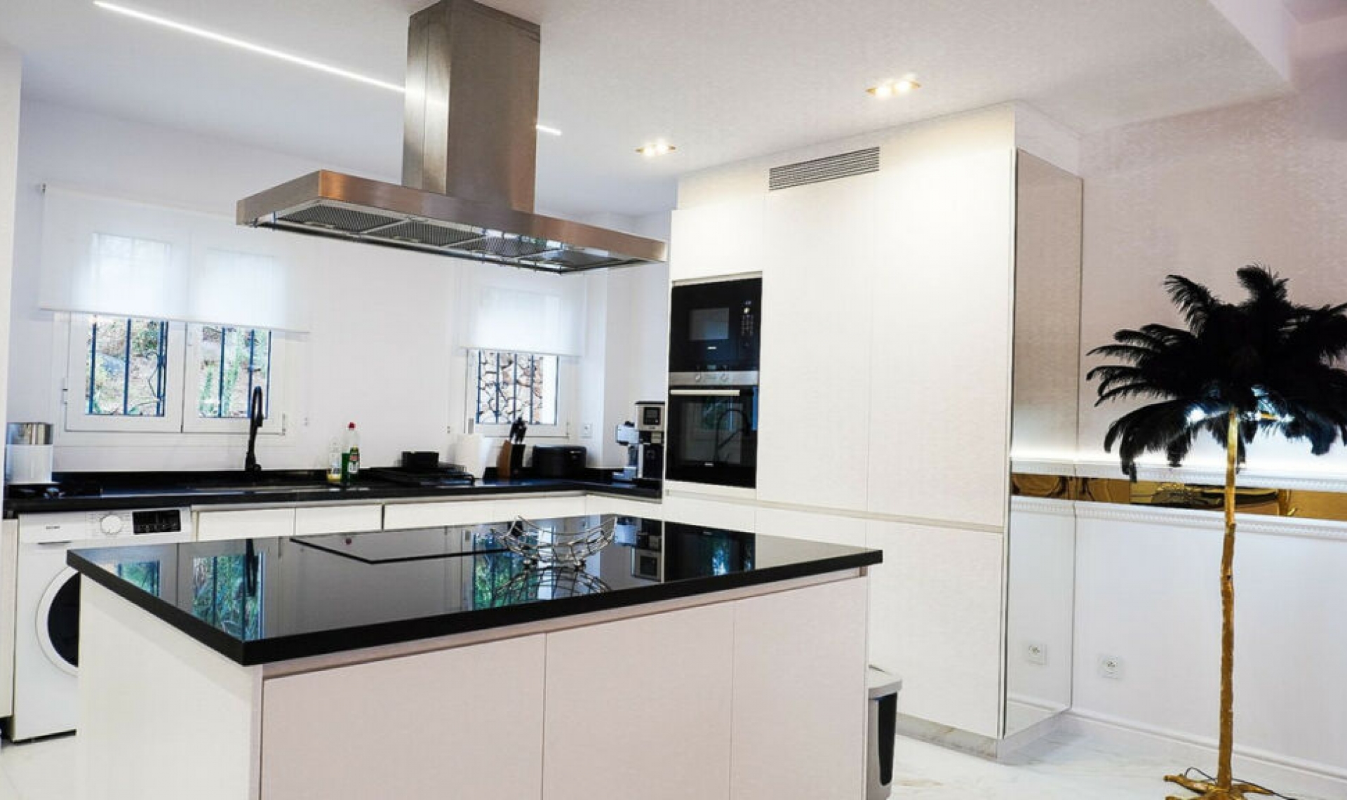 Resale - Apartment -
Nueva Andalucía