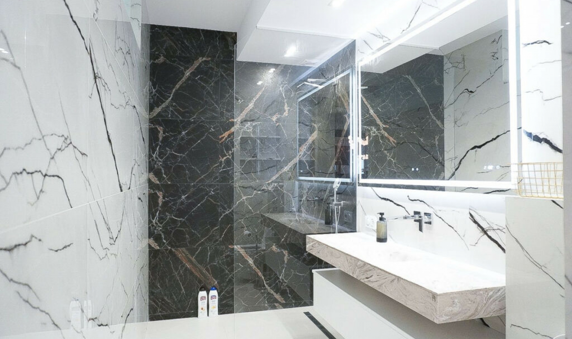 Resale - Apartment -
Nueva Andalucía