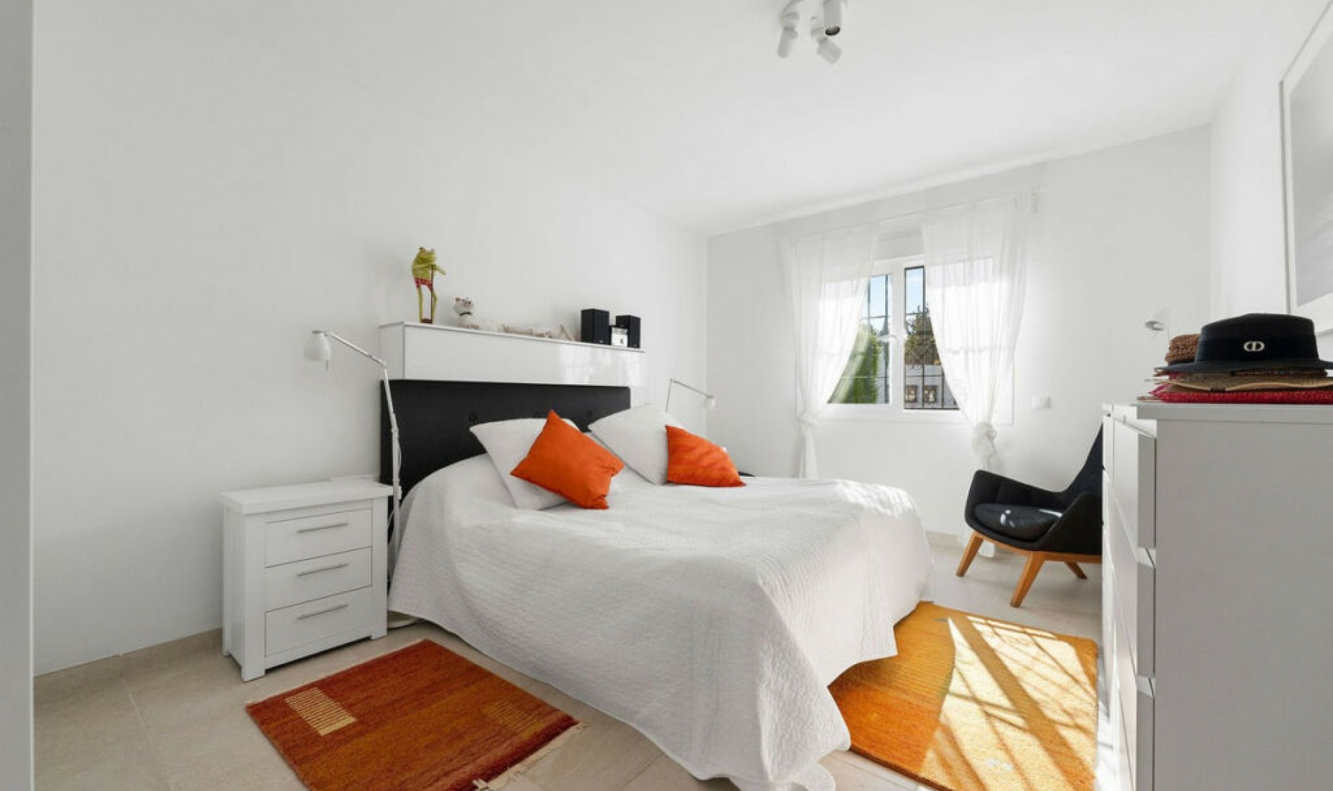 Resale - Apartment -
Nueva Andalucía