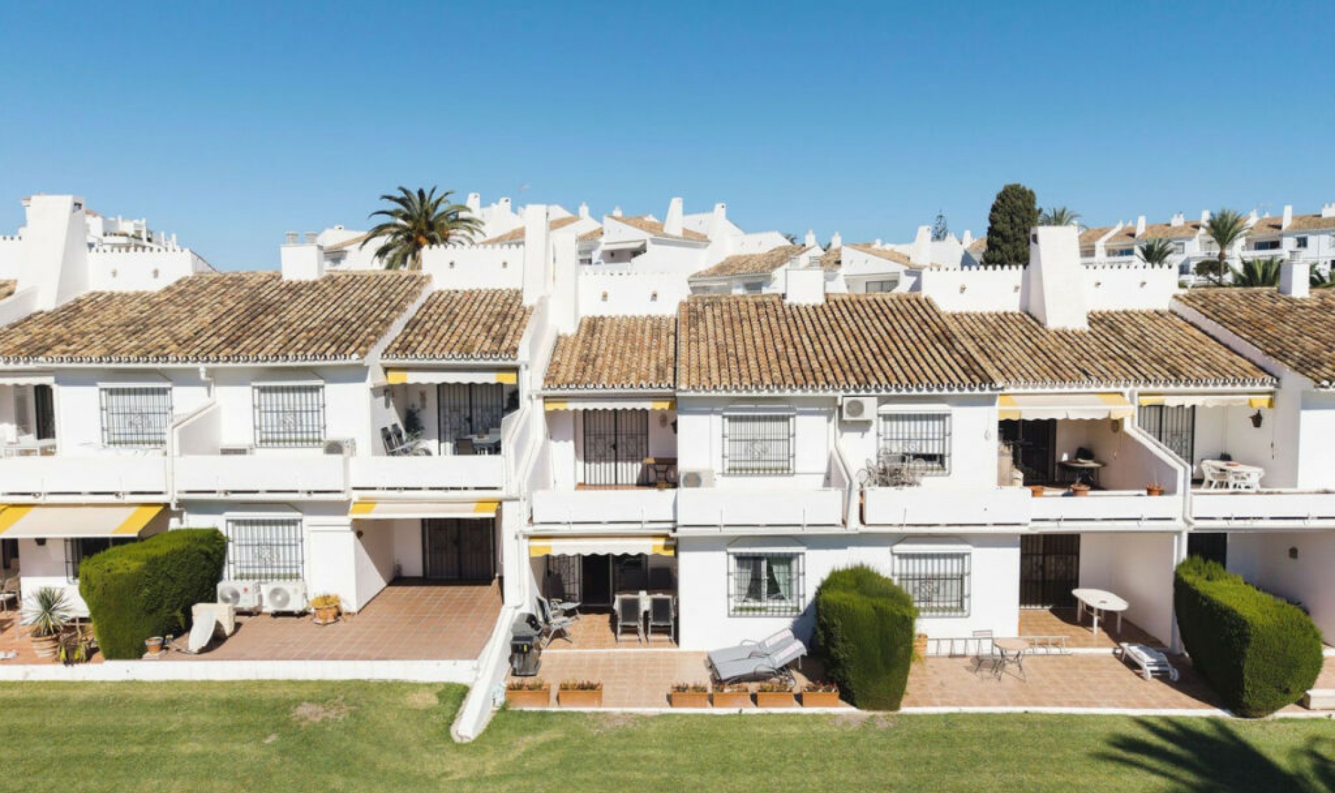 Resale - Apartment -
Nueva Andalucía