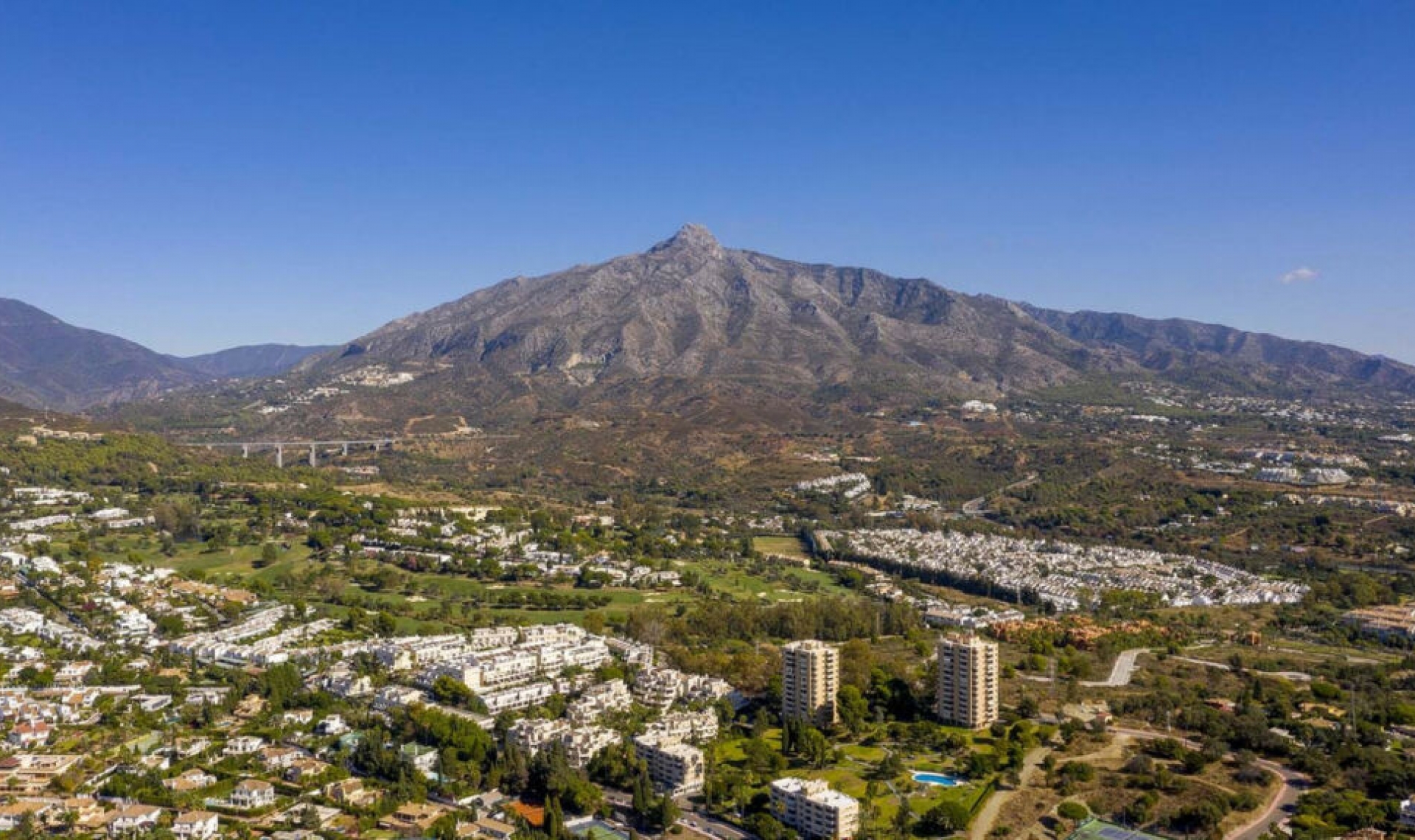 Resale - Apartment -
Nueva Andalucía