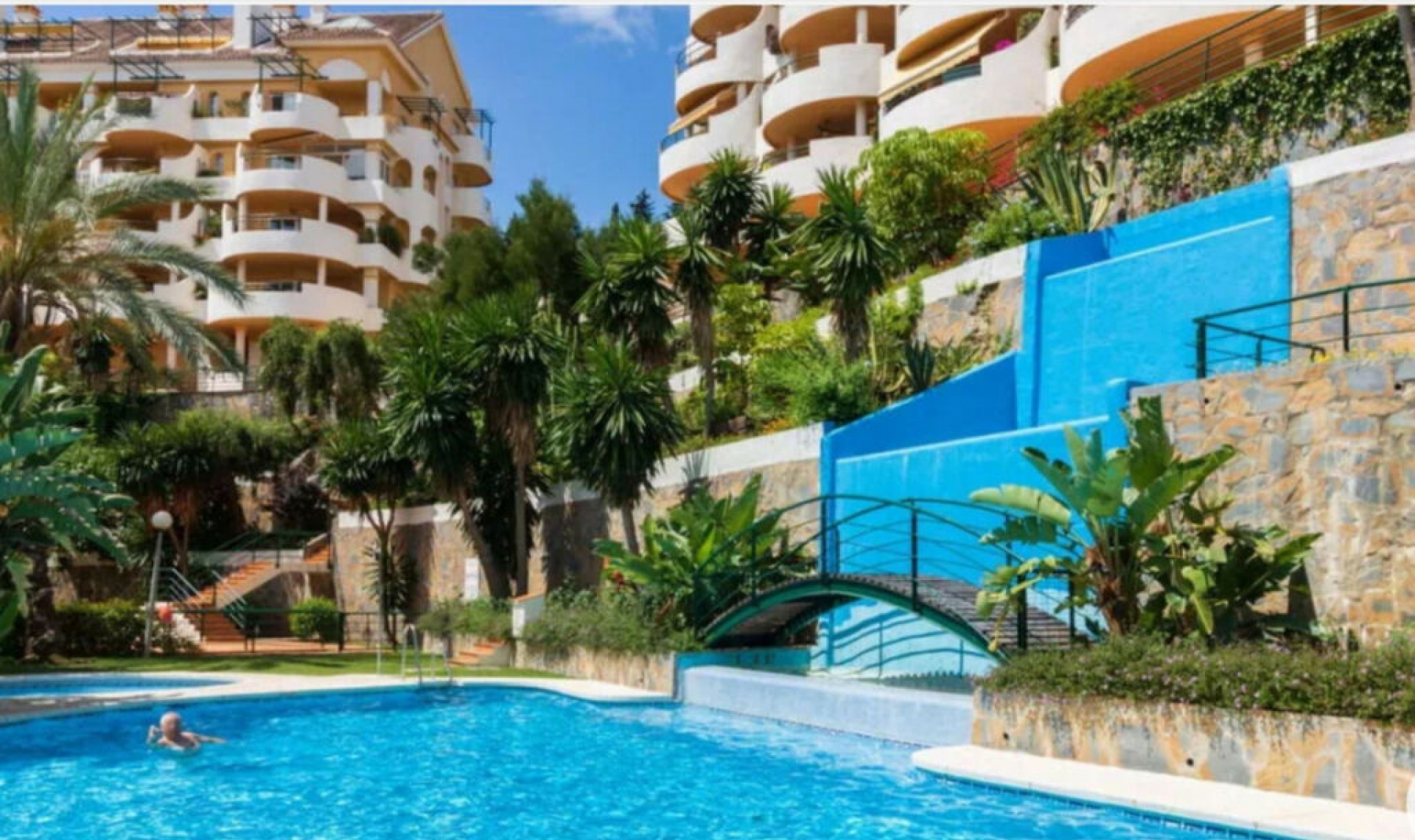 Resale - Apartment -
Nueva Andalucía