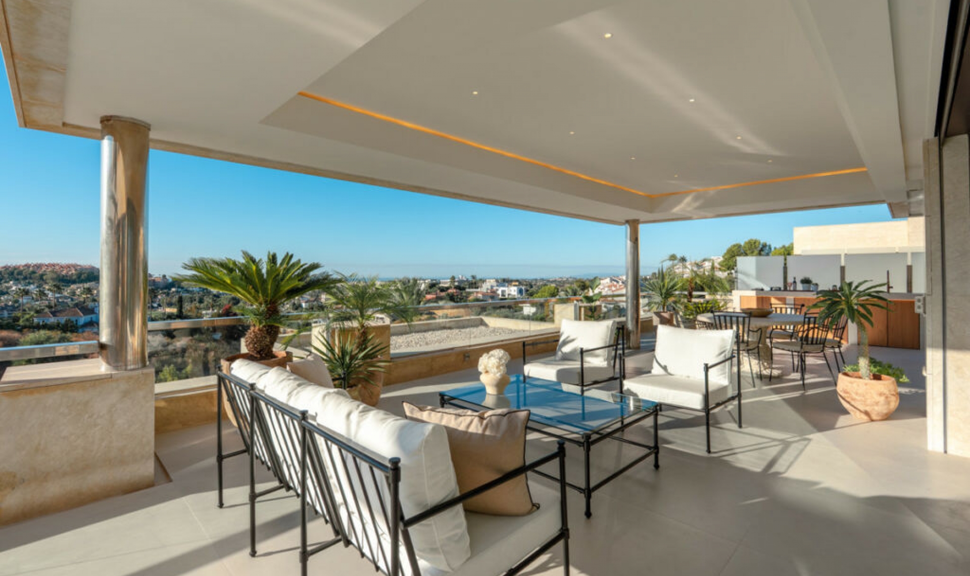 Resale - Apartment -
Nueva Andalucía