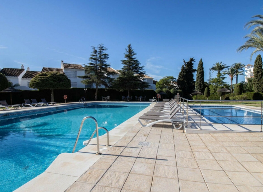 Resale - Apartment -
Nueva Andalucía