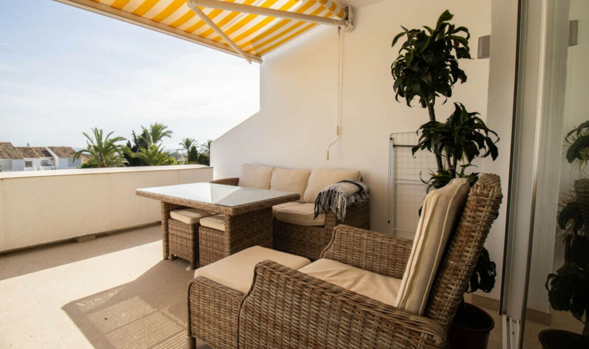 Resale - Apartment -
Nueva Andalucía