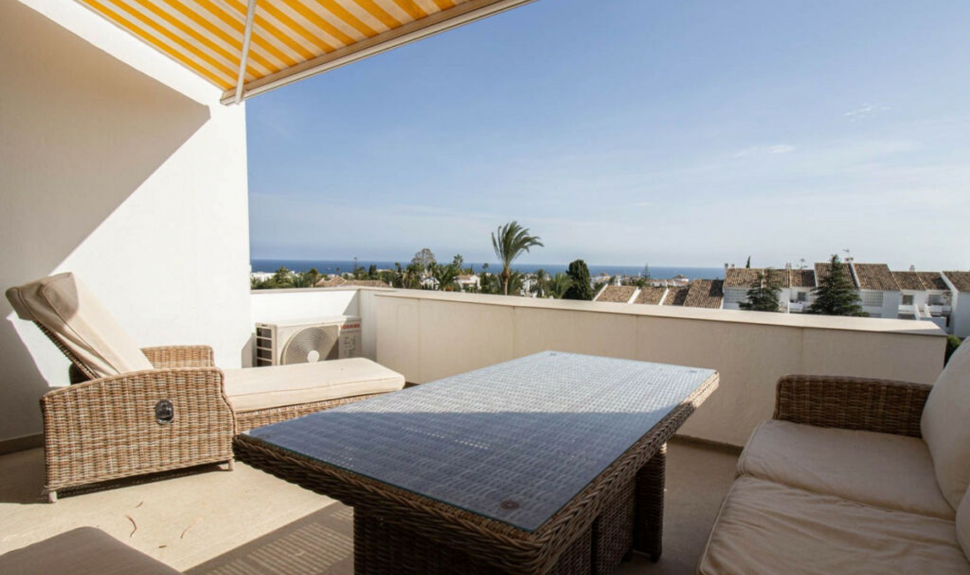 Resale - Apartment -
Nueva Andalucía