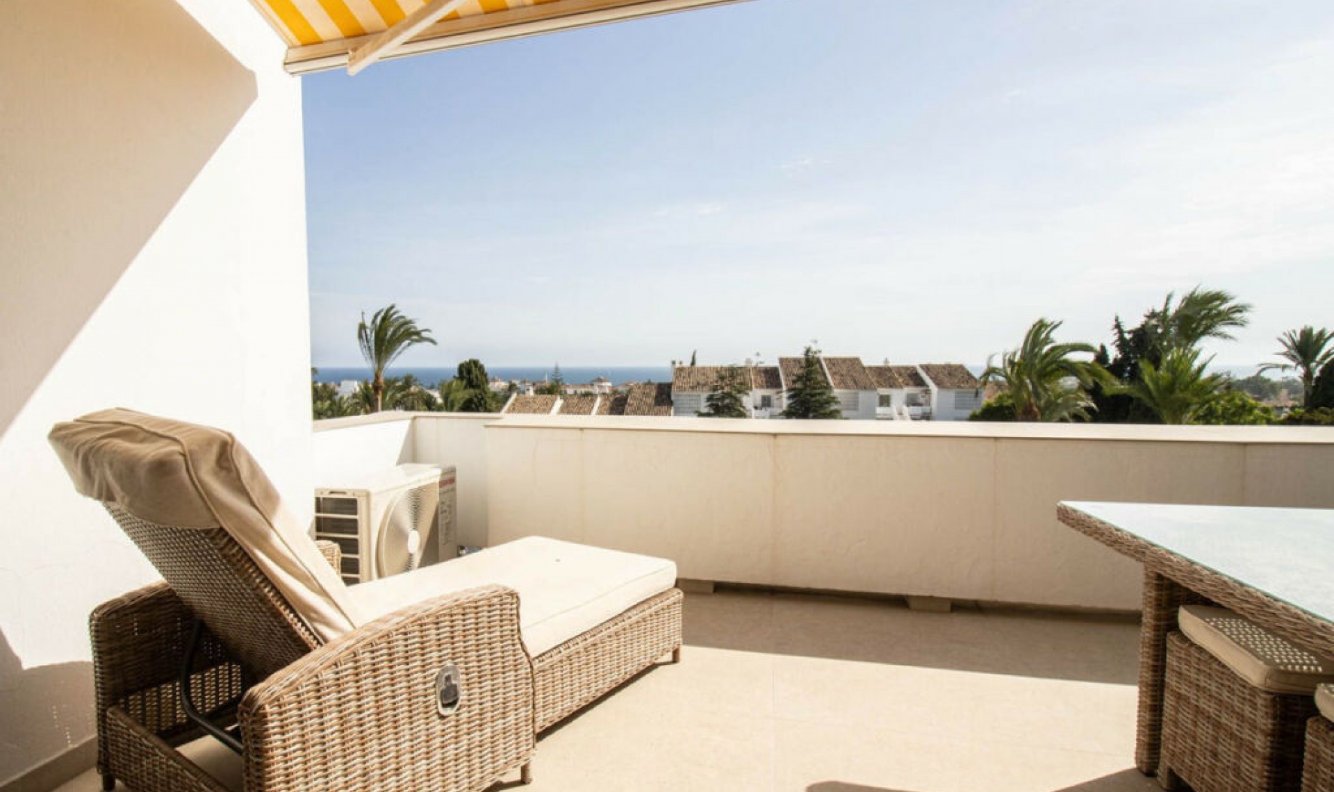 Resale - Apartment -
Nueva Andalucía