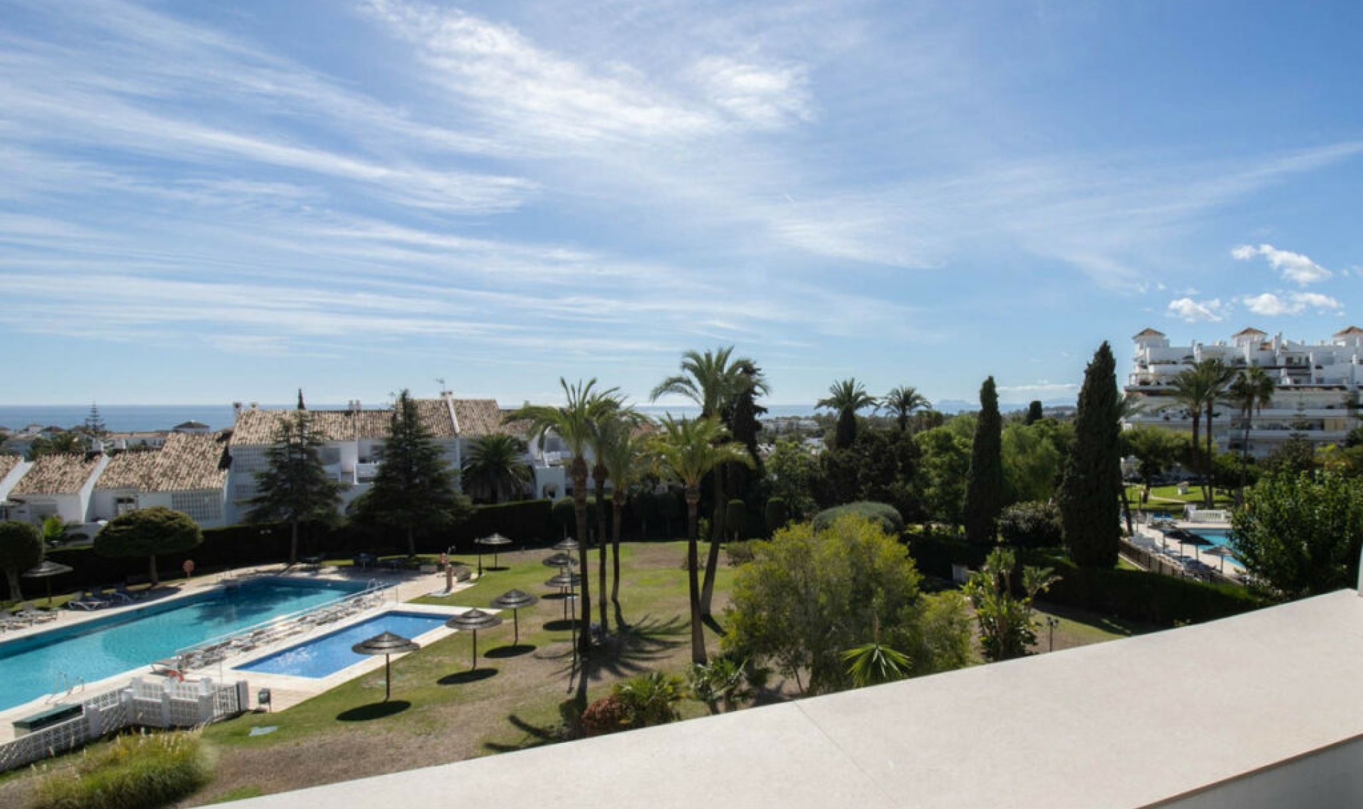 Resale - Apartment -
Nueva Andalucía