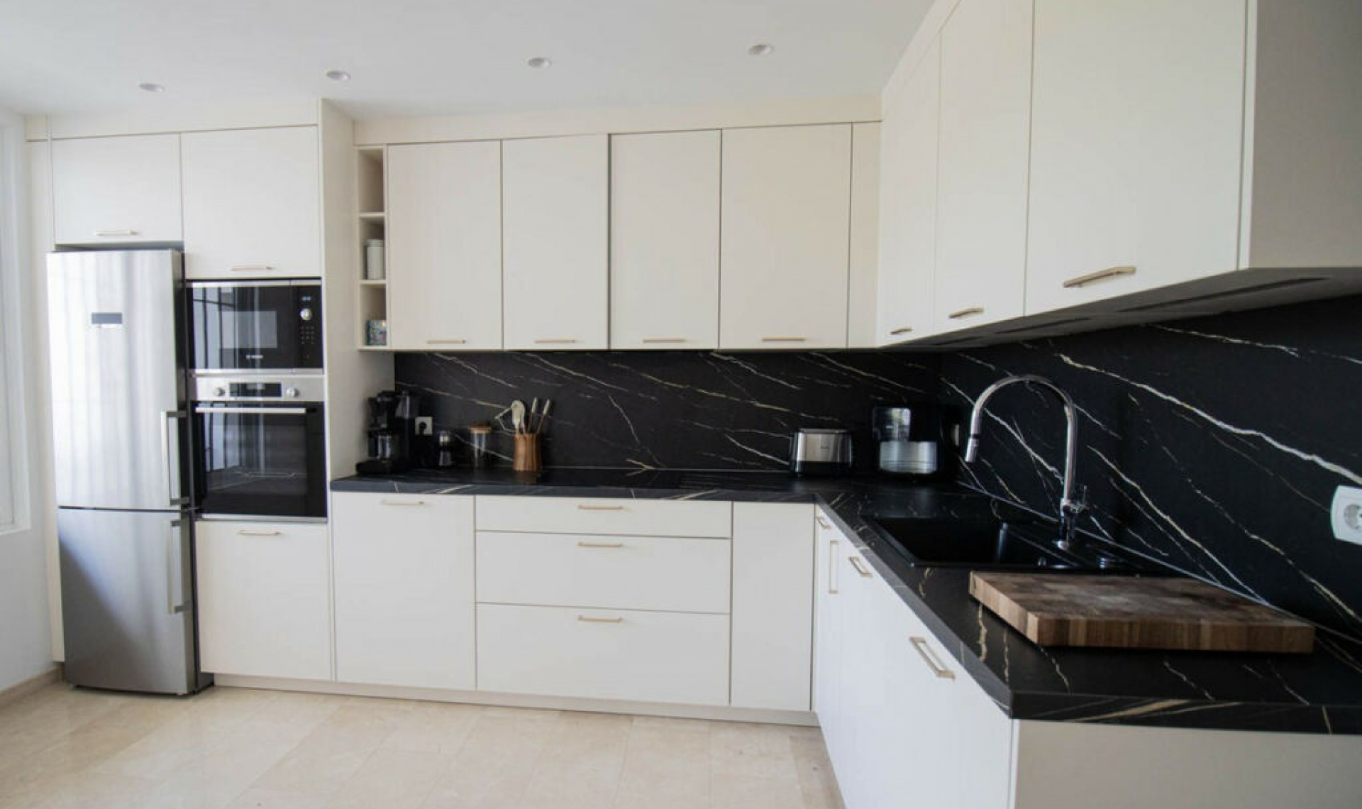 Resale - Apartment -
Nueva Andalucía