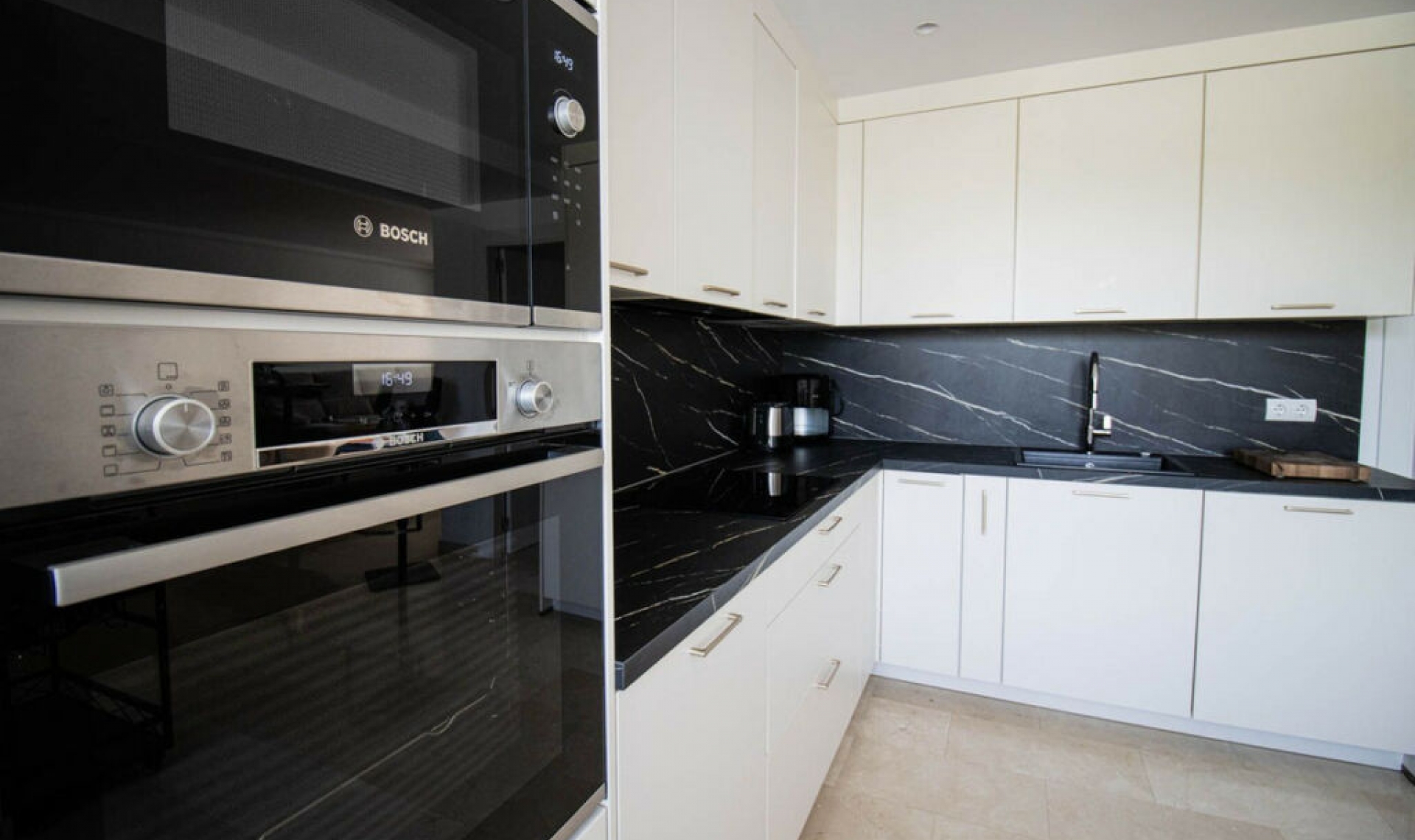 Resale - Apartment -
Nueva Andalucía