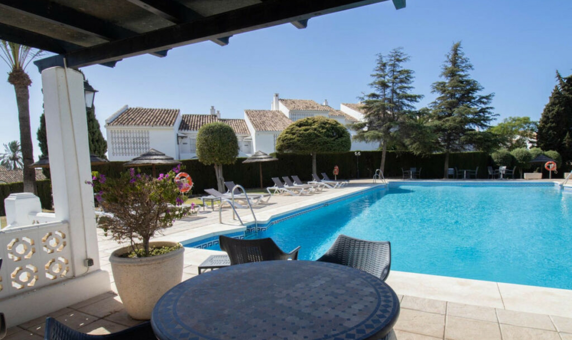 Resale - Apartment -
Nueva Andalucía