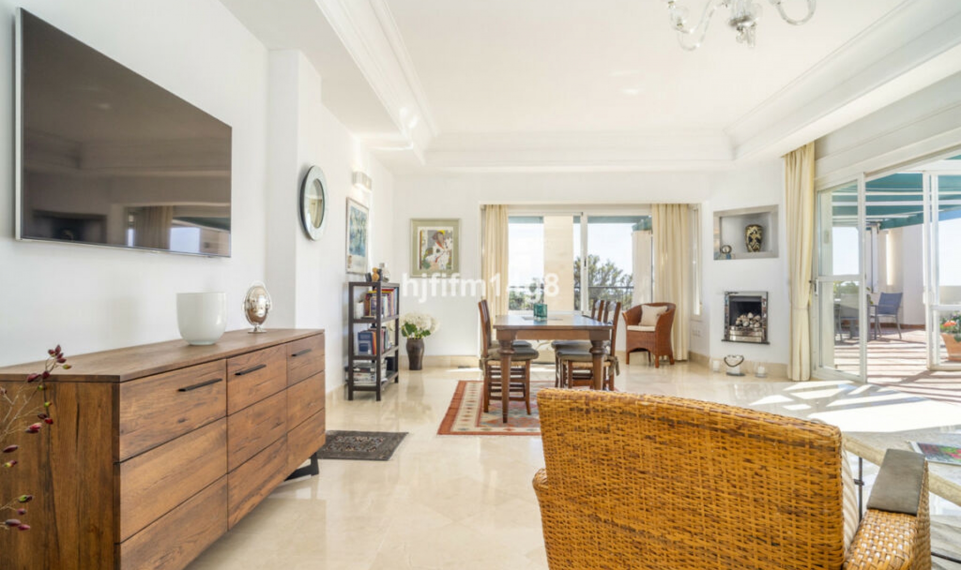 Resale - Apartment -
Nueva Andalucía