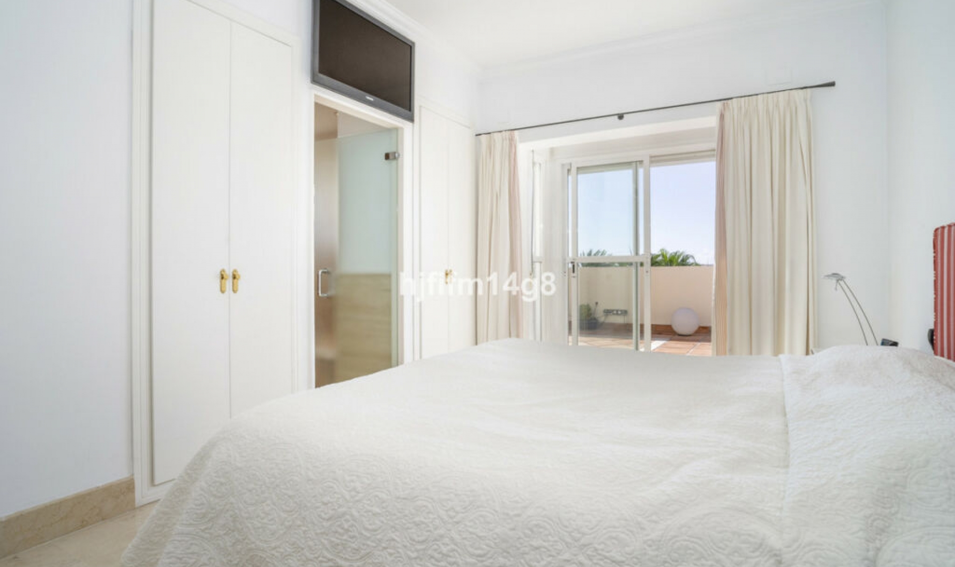 Resale - Apartment -
Nueva Andalucía