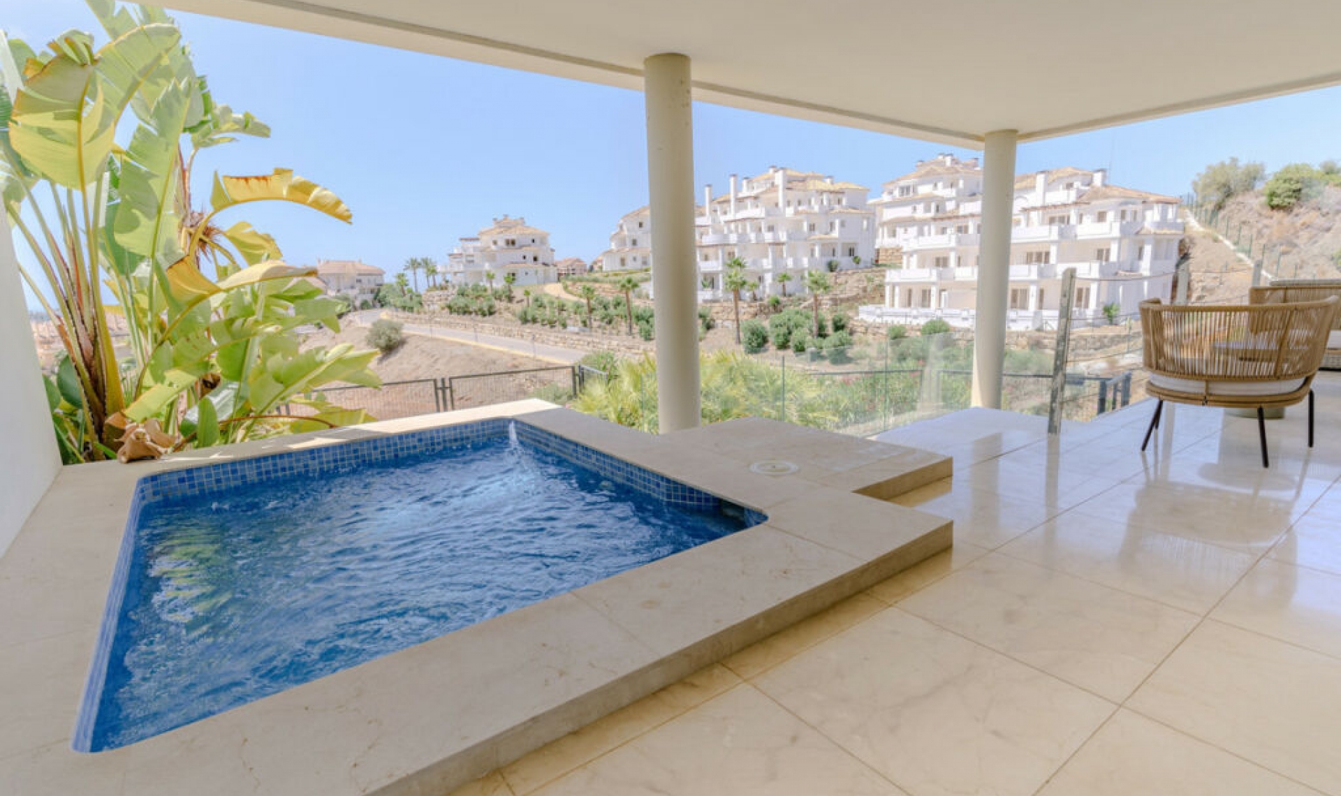 Resale - Apartment -
Nueva Andalucía