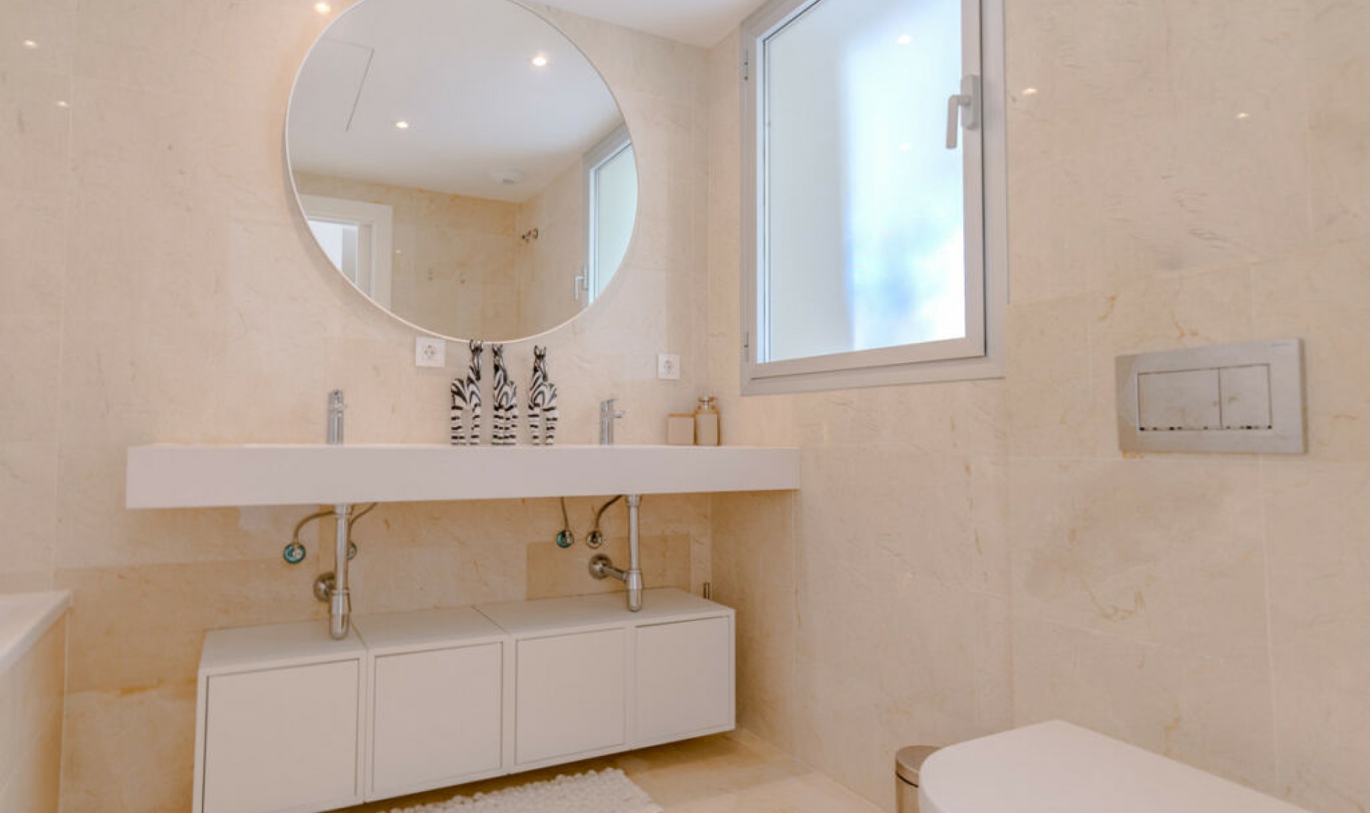 Resale - Apartment -
Nueva Andalucía