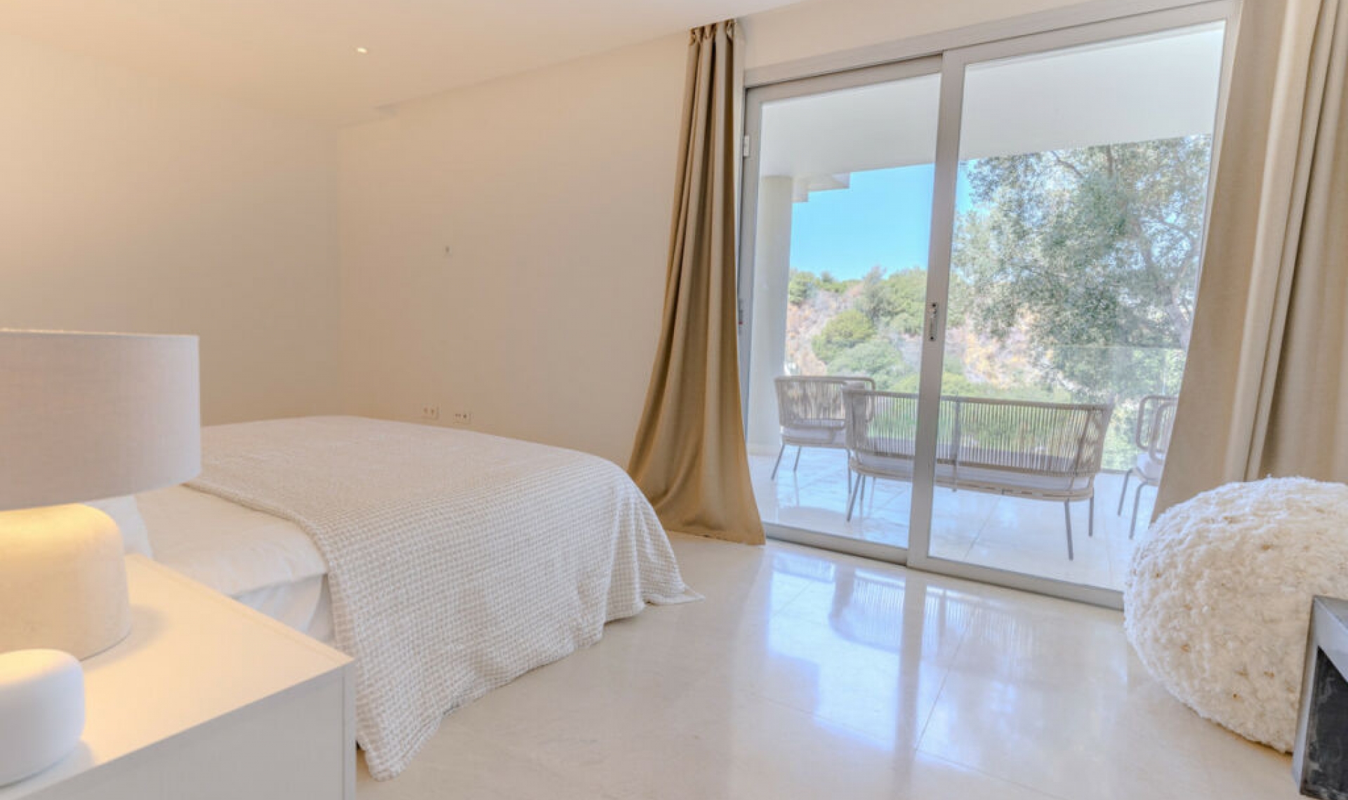 Resale - Apartment -
Nueva Andalucía
