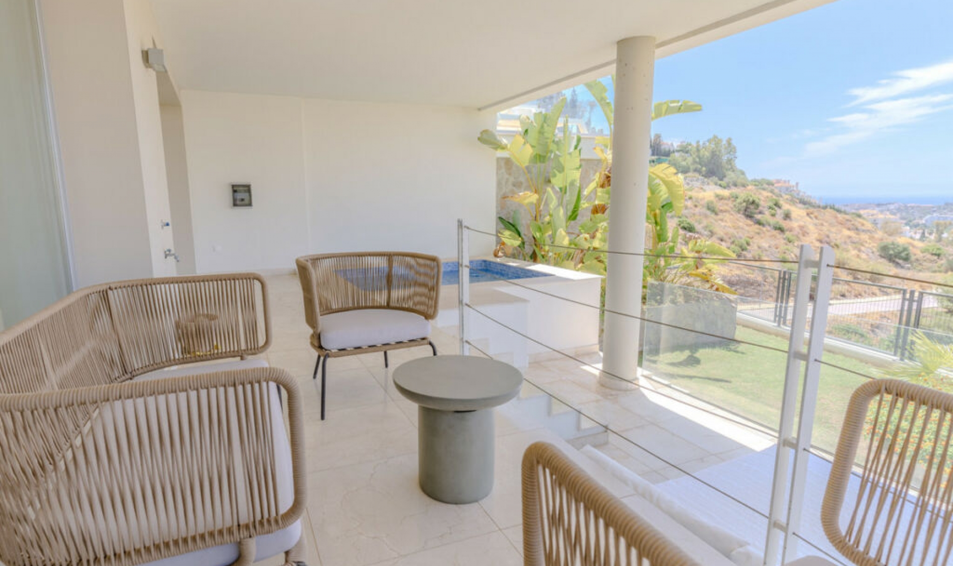 Resale - Apartment -
Nueva Andalucía