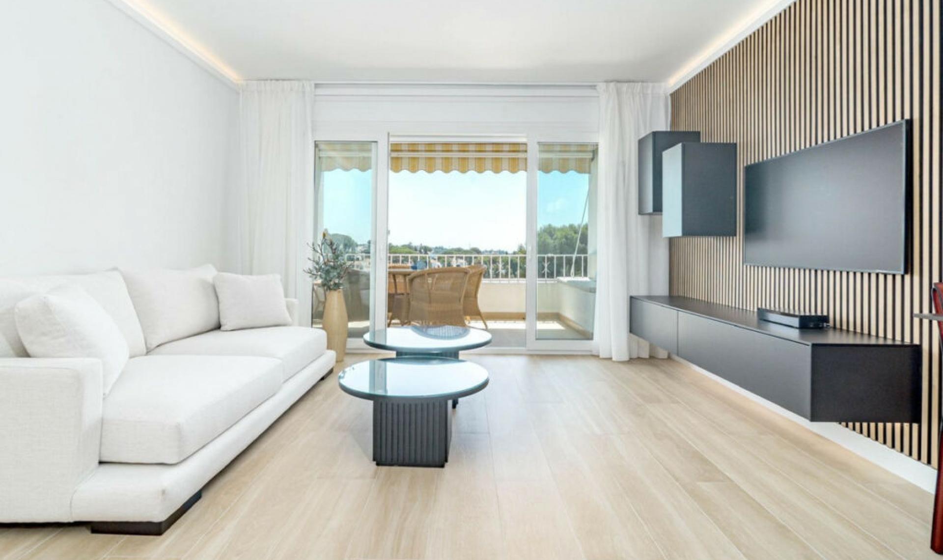 Resale - Apartment -
Nueva Andalucía