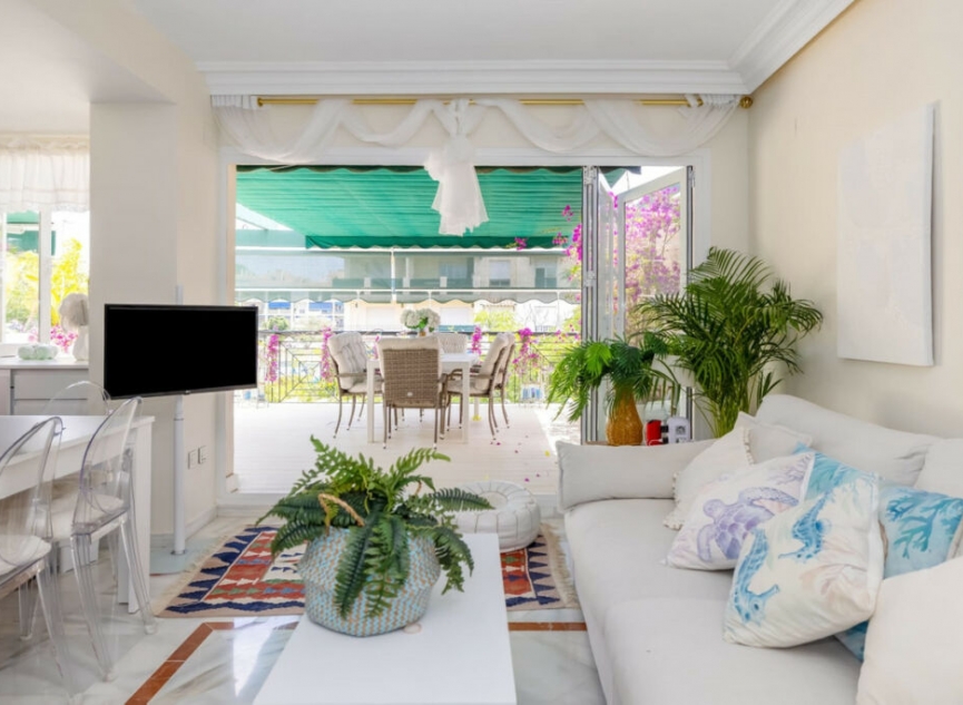 Resale - Apartment -
Nueva Andalucía