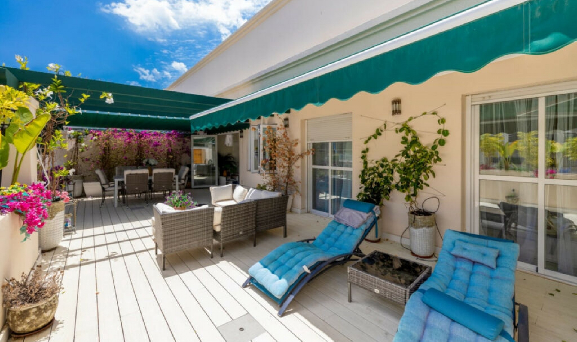 Resale - Apartment -
Nueva Andalucía