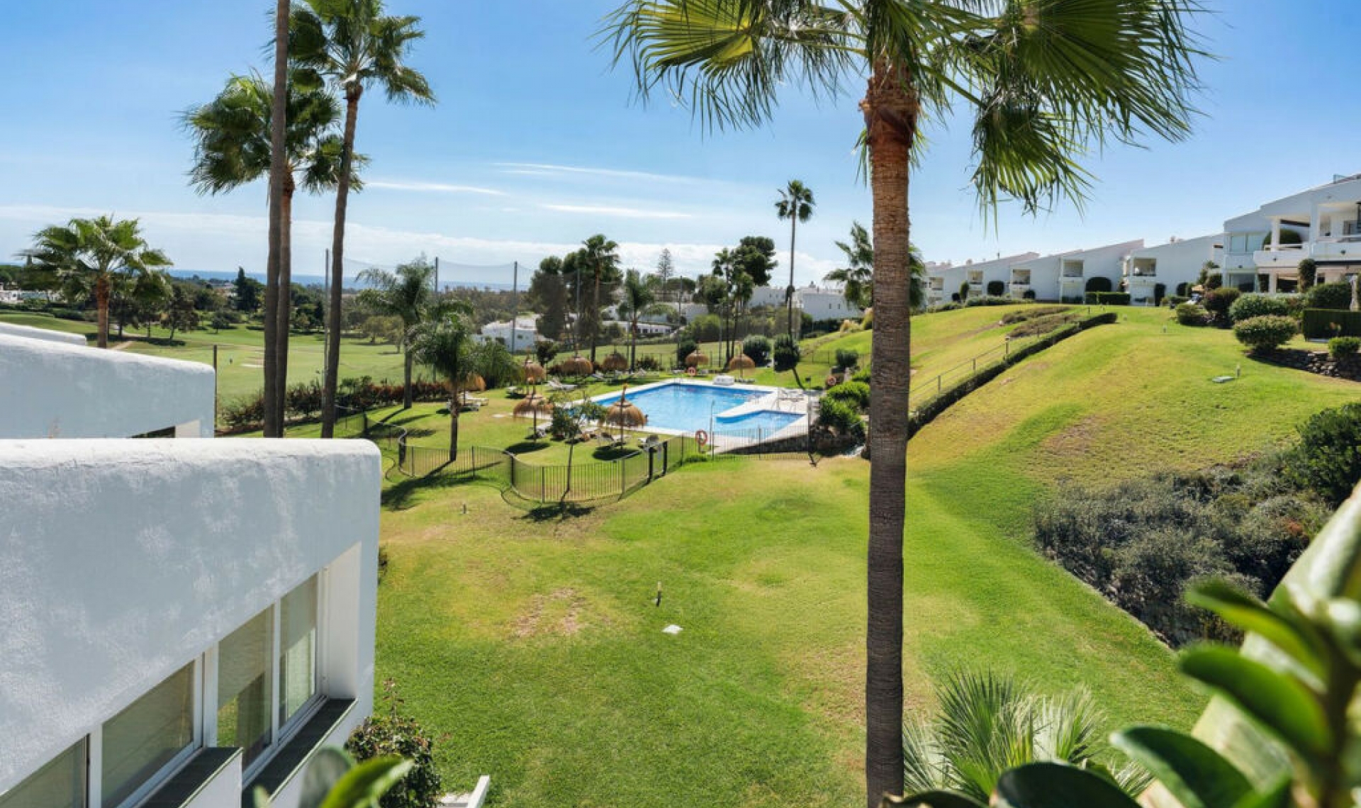 Resale - Apartment -
Nueva Andalucía