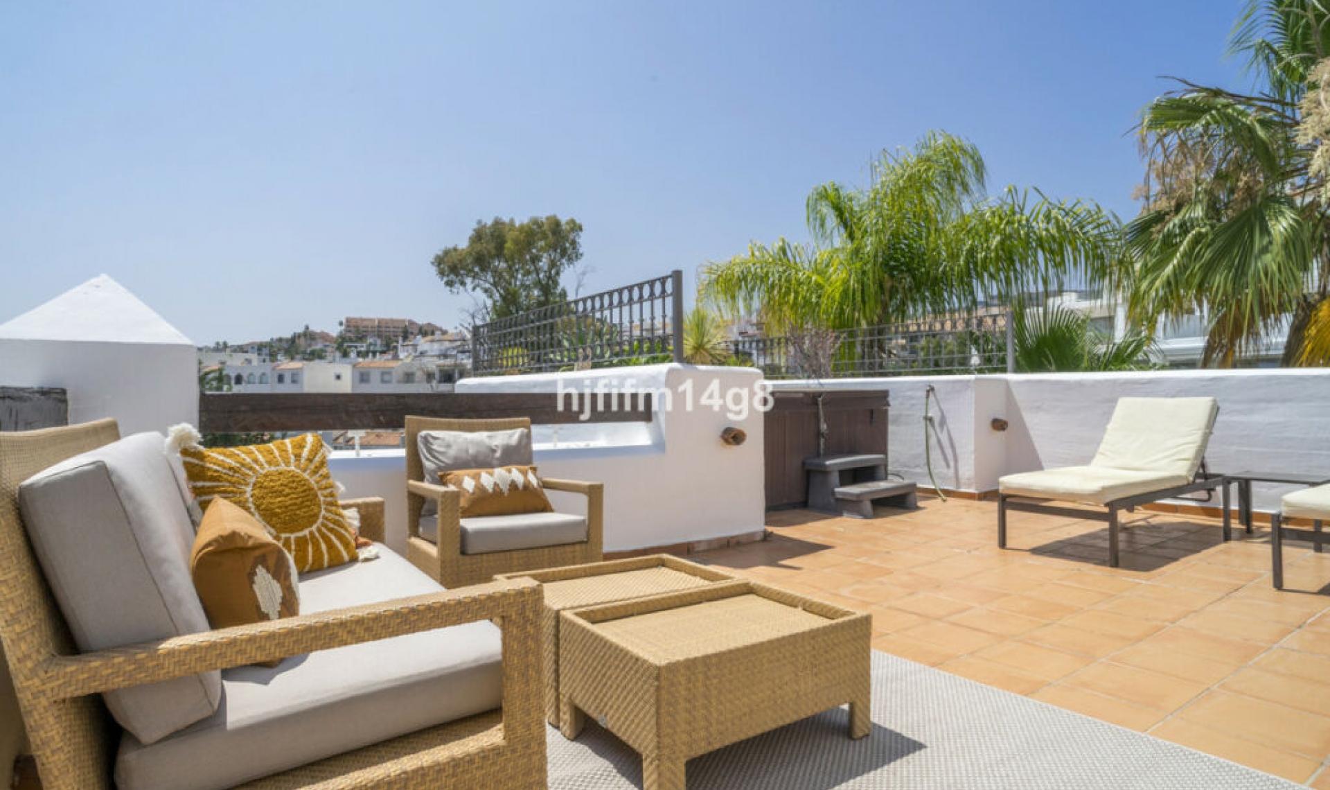 Resale - Apartment -
Nueva Andalucía