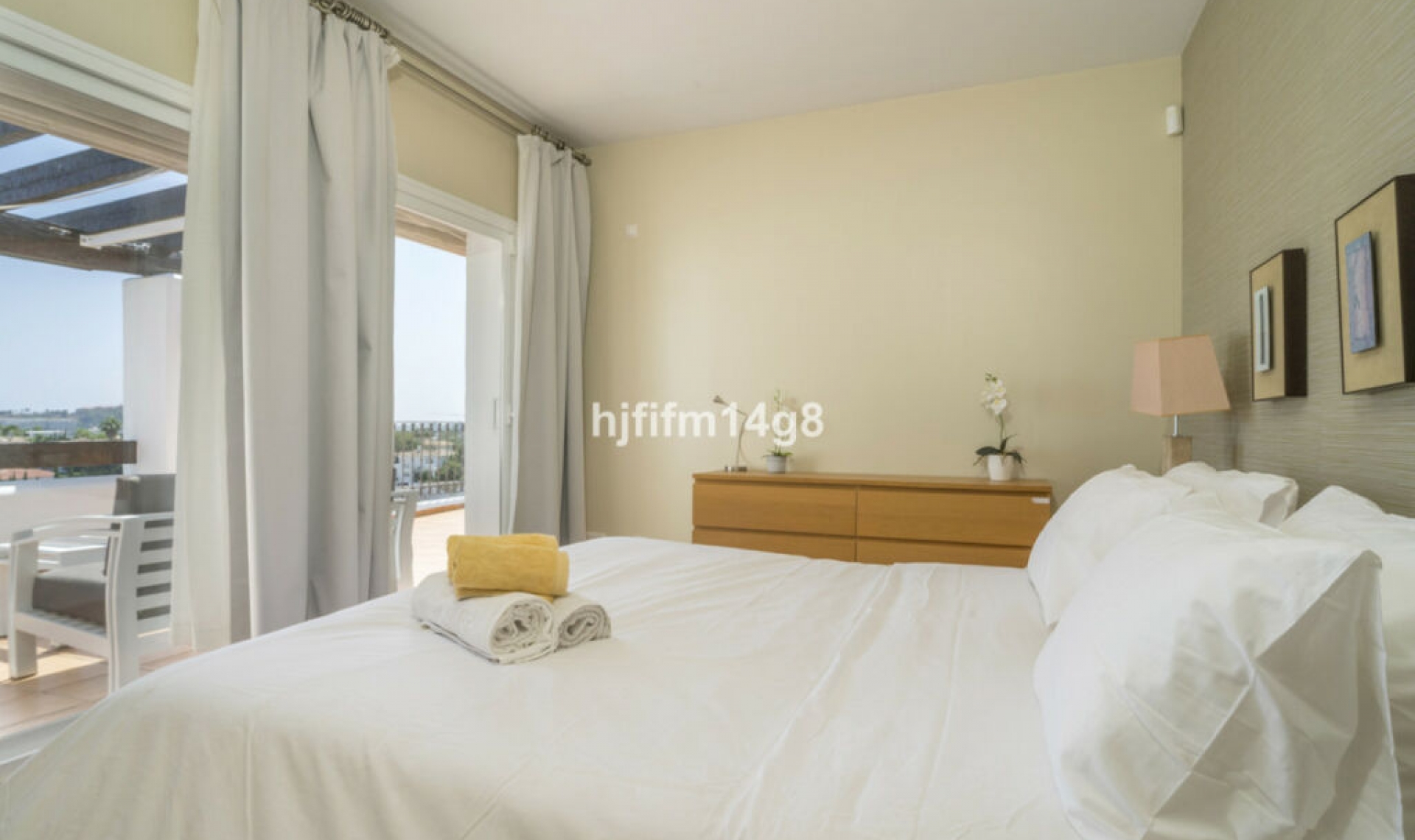 Resale - Apartment -
Nueva Andalucía