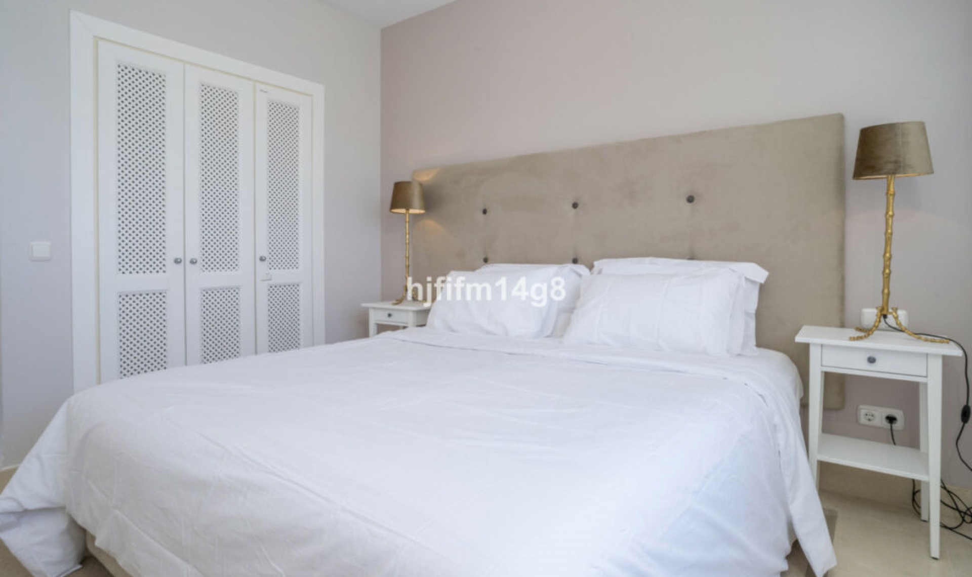 Resale - Apartment -
Nueva Andalucía