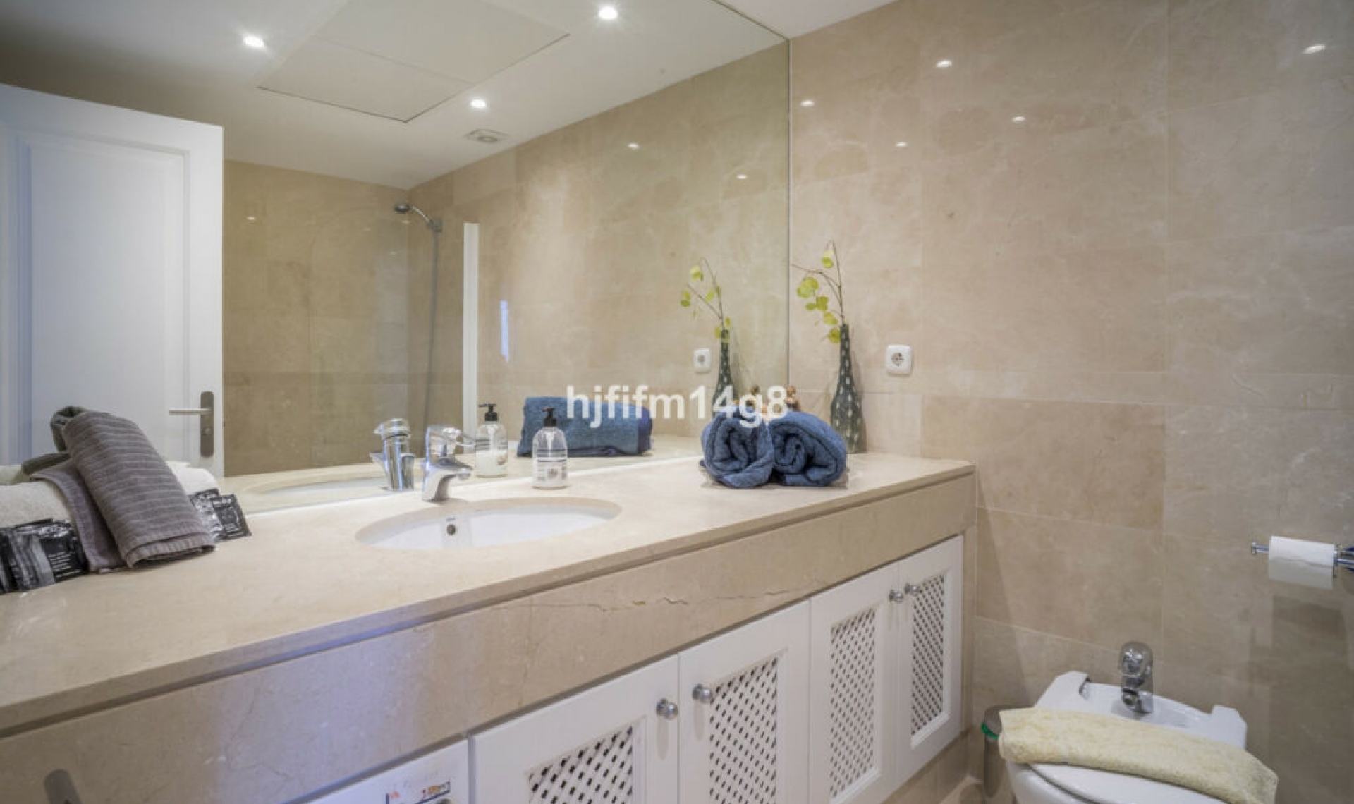 Resale - Apartment -
Nueva Andalucía