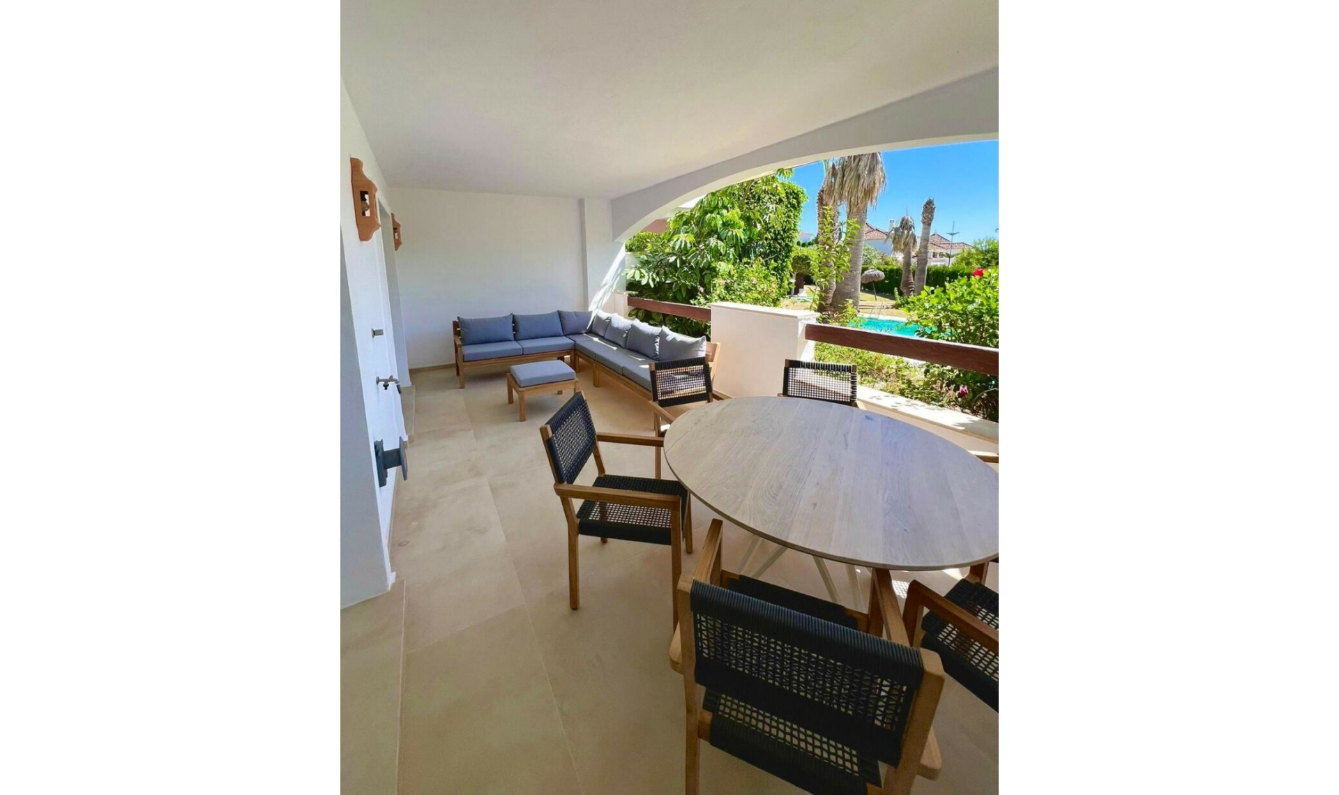 Resale - Apartment -
Nueva Andalucía