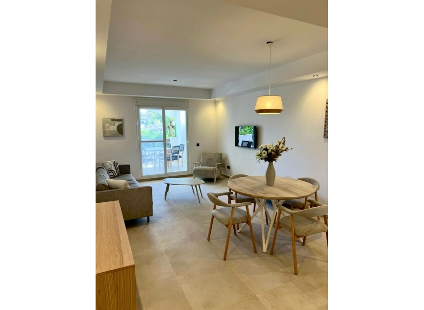 Resale - Apartment -
Nueva Andalucía