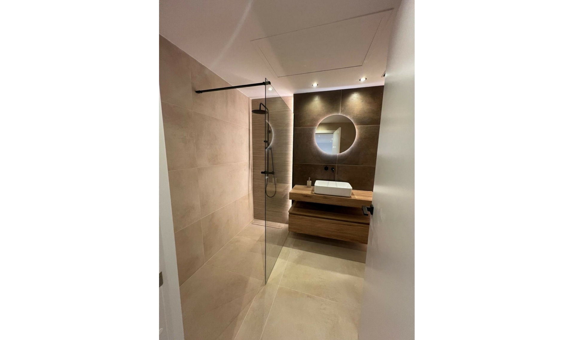 Resale - Apartment -
Nueva Andalucía