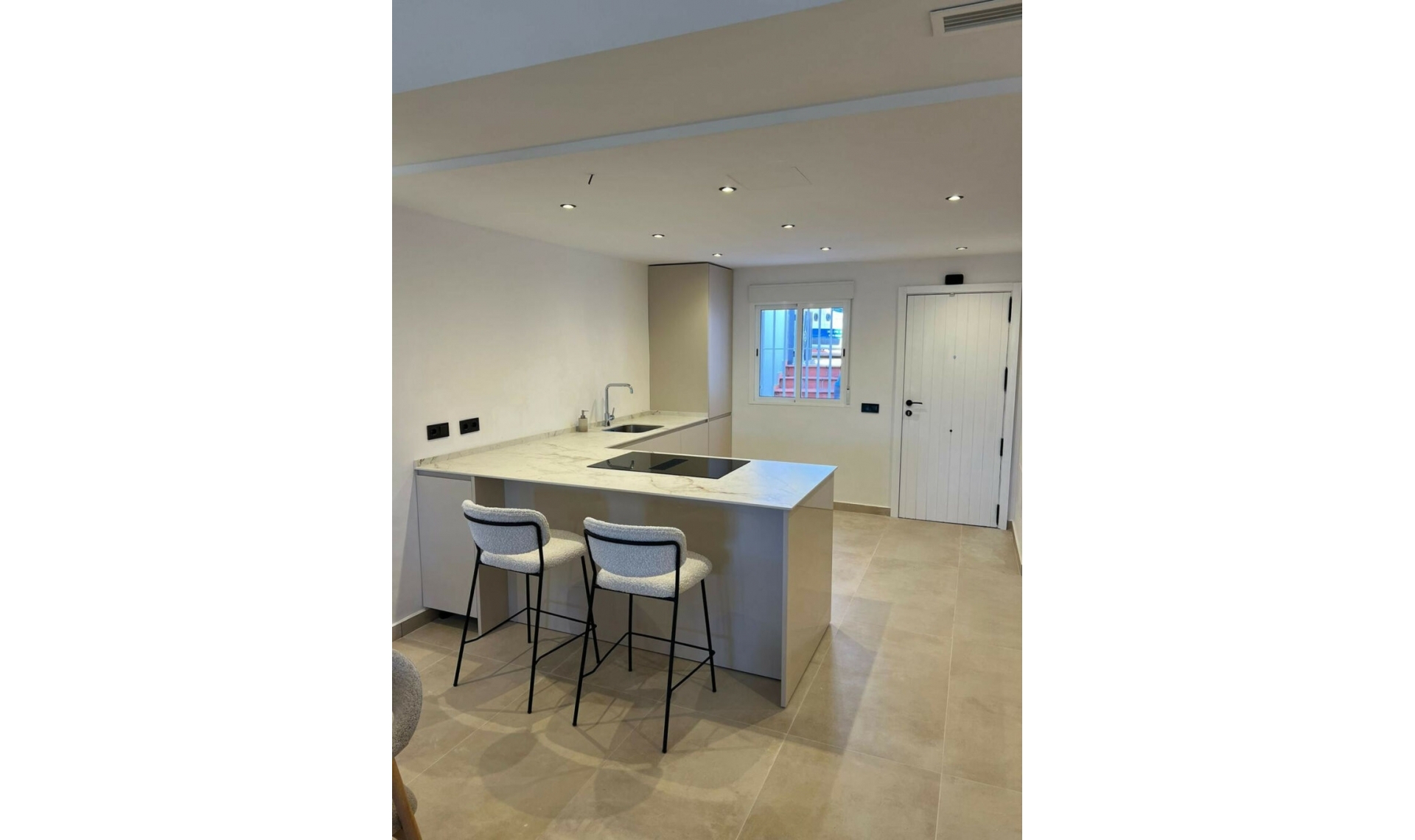 Resale - Apartment -
Nueva Andalucía