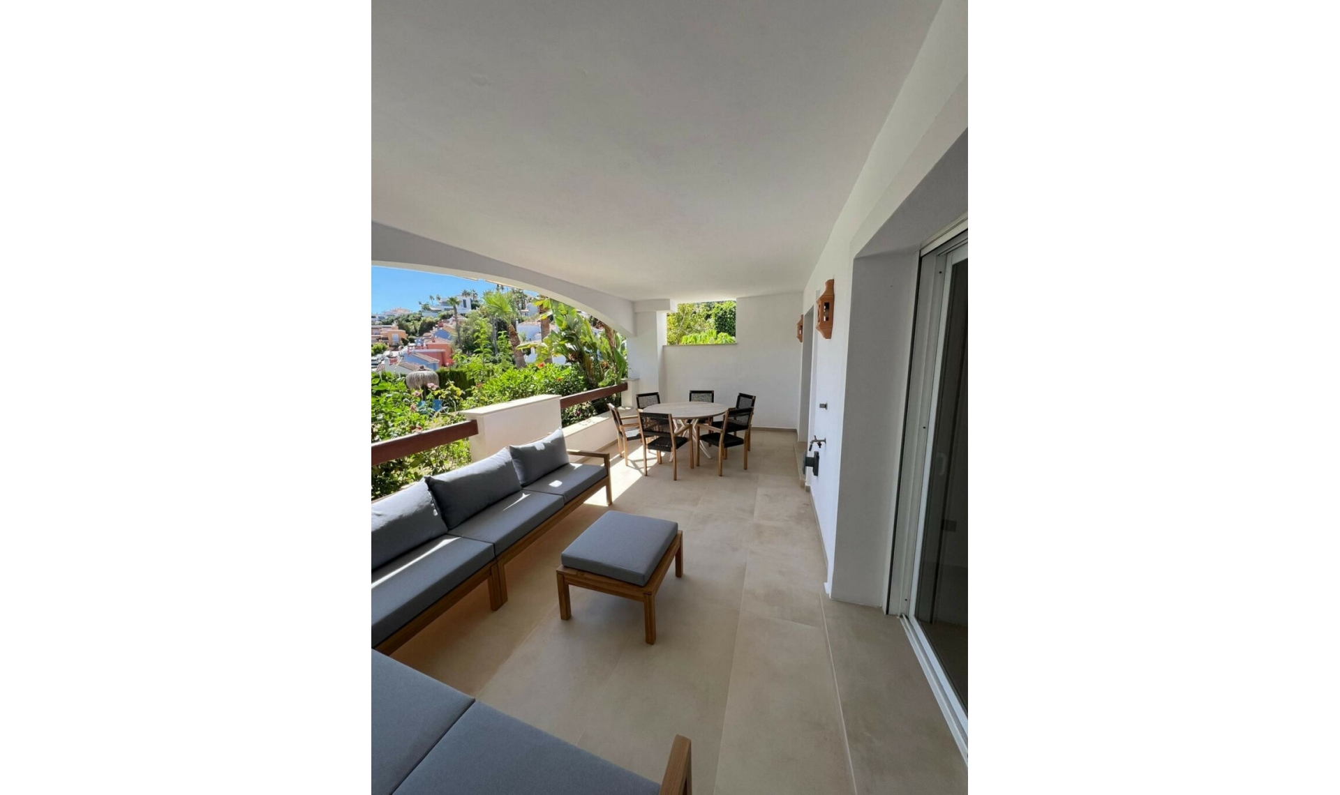 Resale - Apartment -
Nueva Andalucía