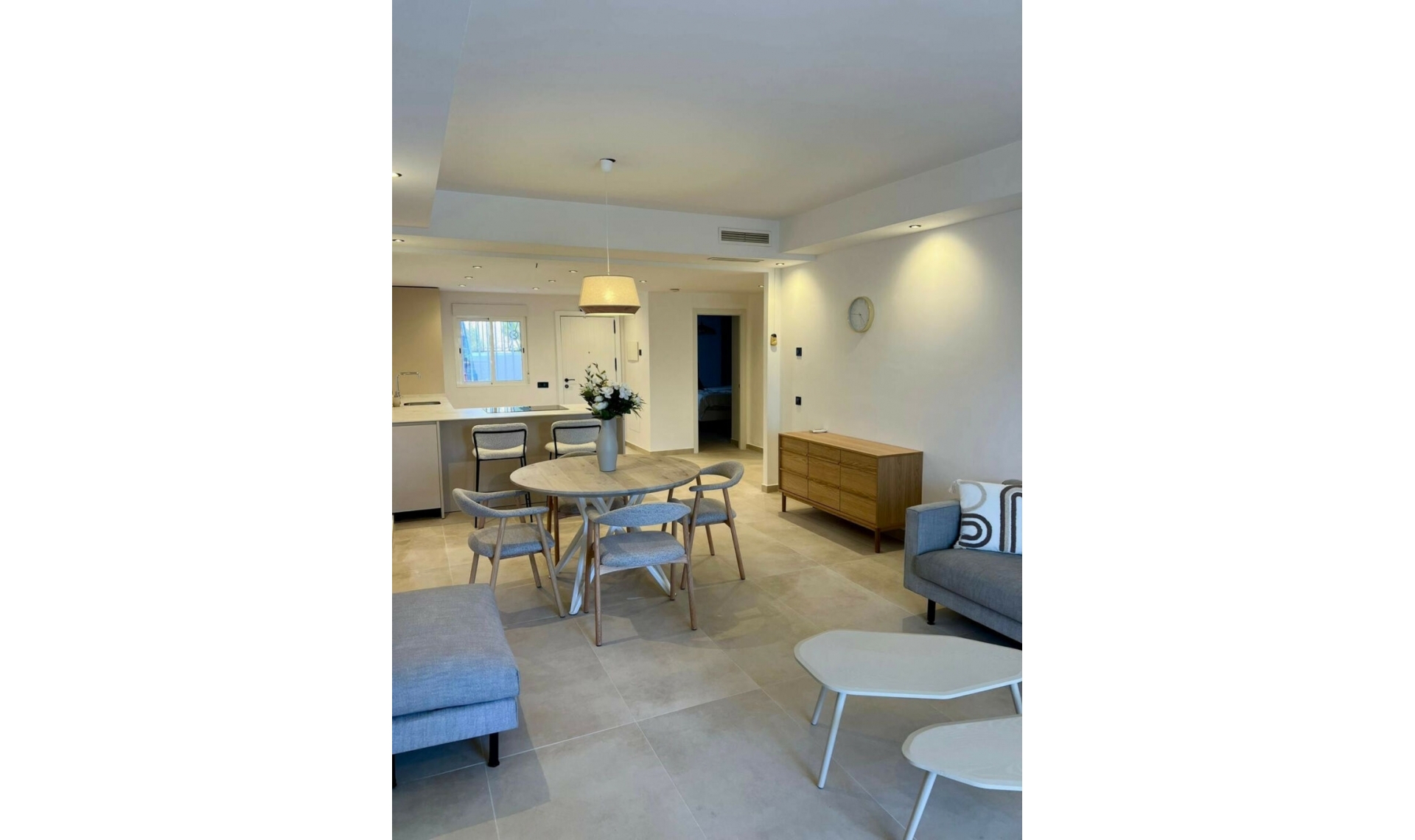 Resale - Apartment -
Nueva Andalucía