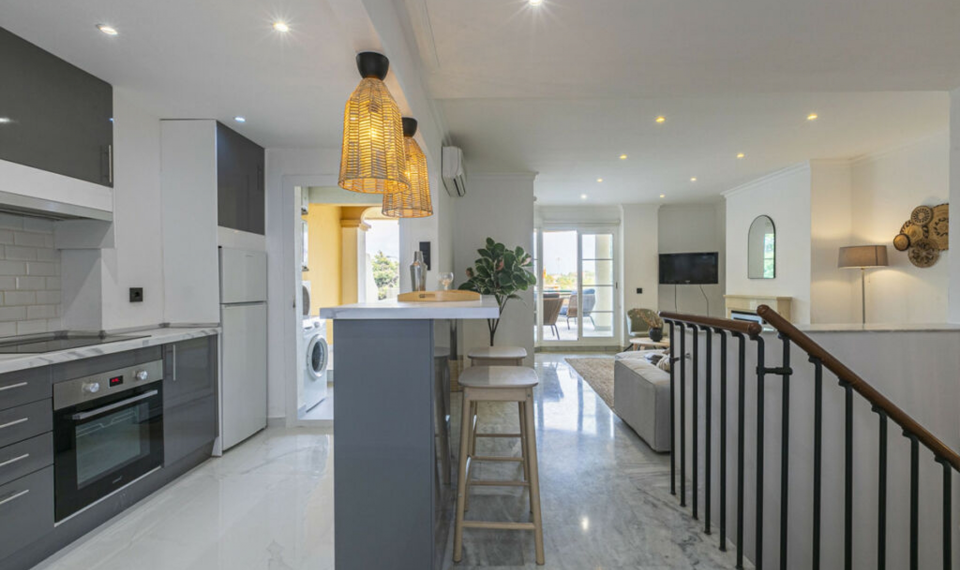 Resale - Apartment -
Nueva Andalucía