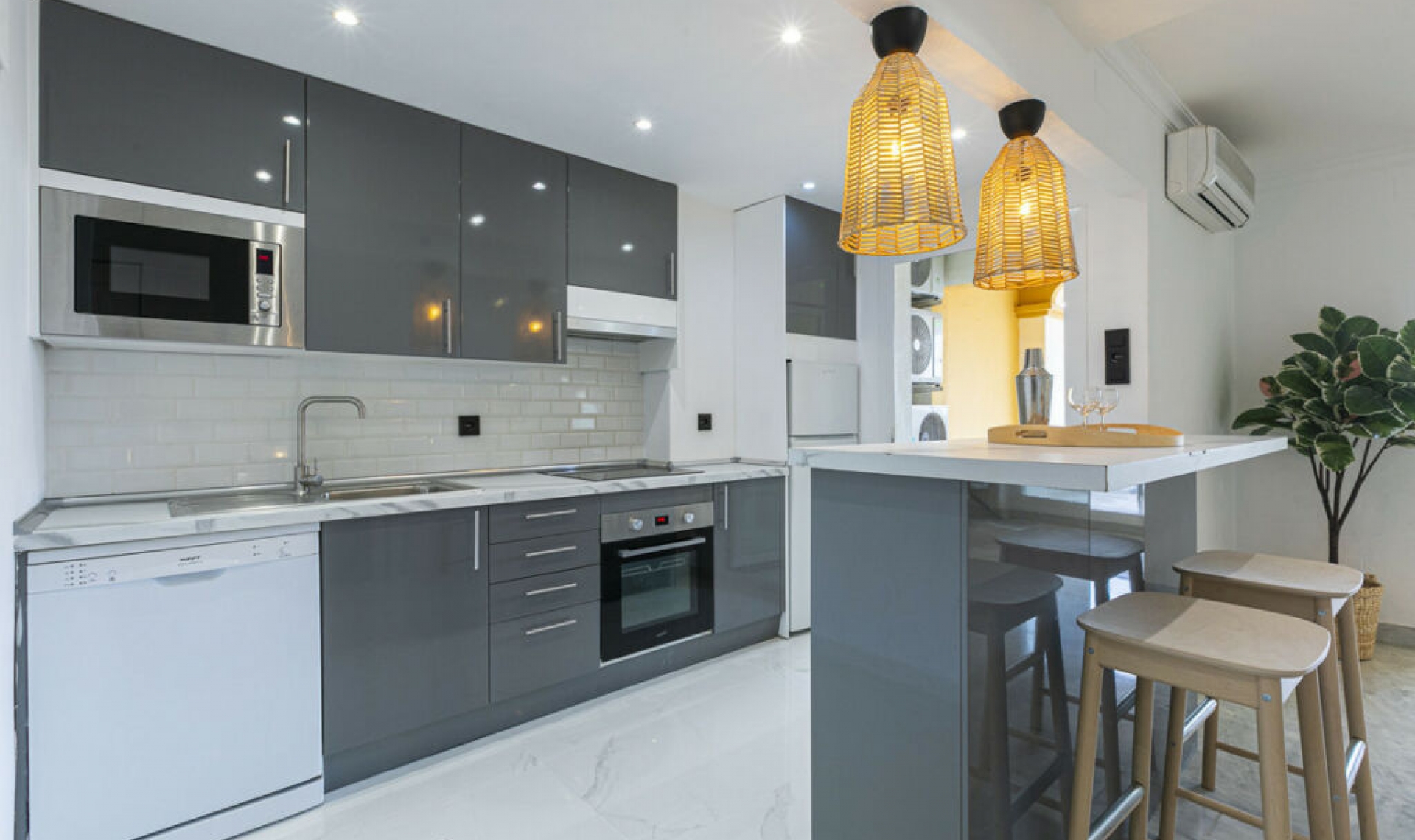 Resale - Apartment -
Nueva Andalucía