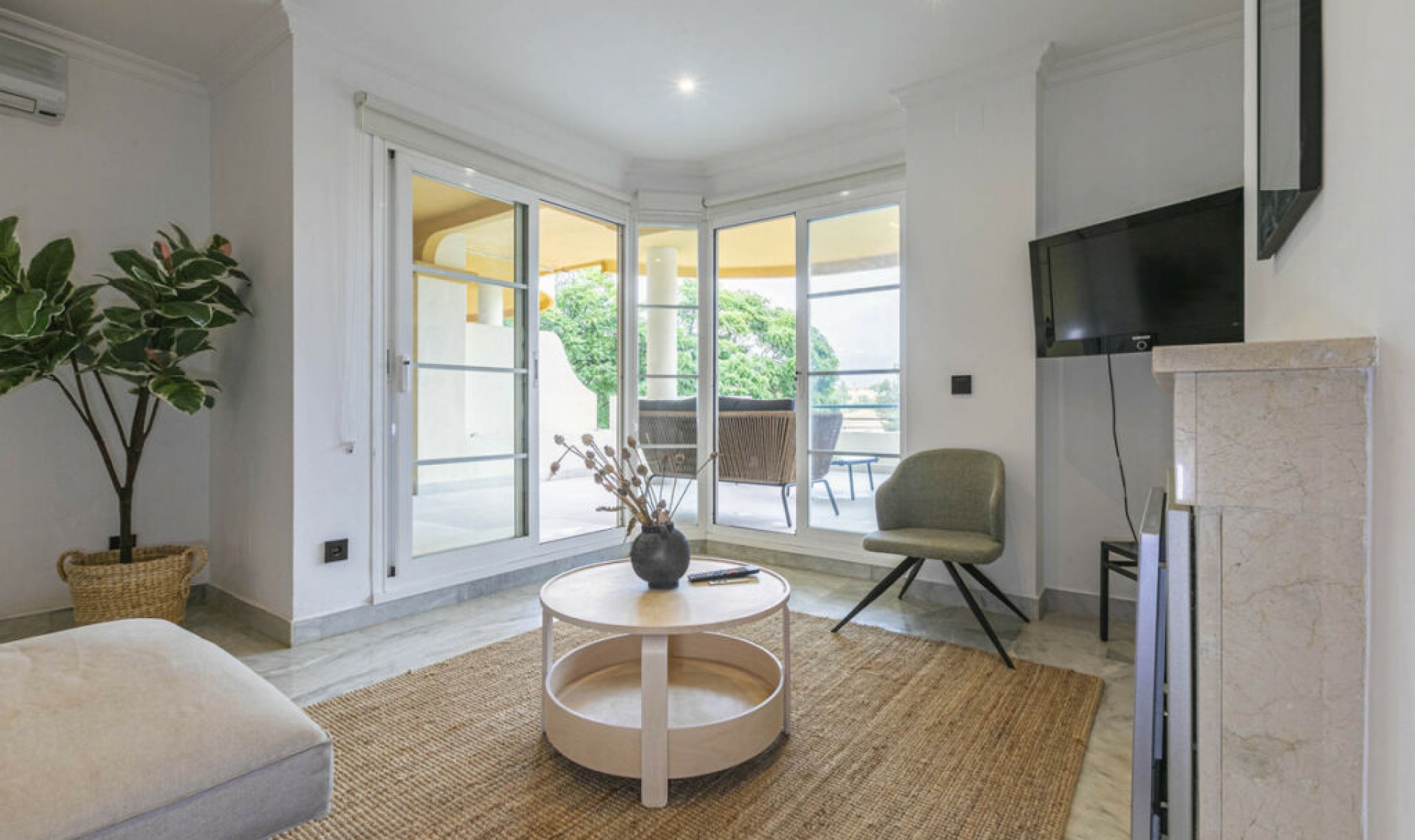 Resale - Apartment -
Nueva Andalucía