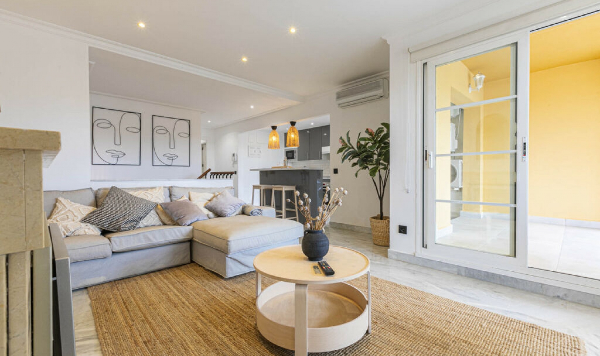 Resale - Apartment -
Nueva Andalucía