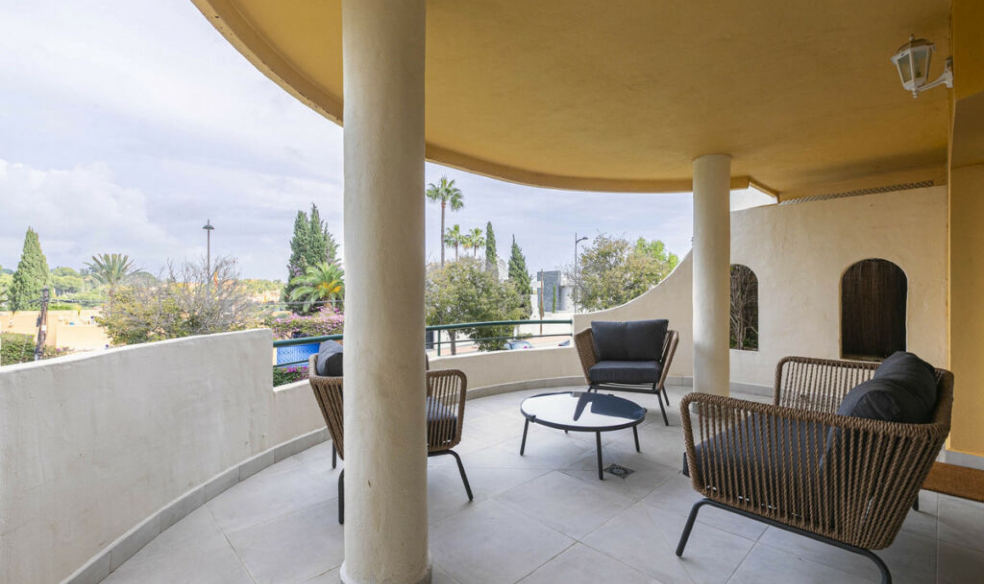 Resale - Apartment -
Nueva Andalucía