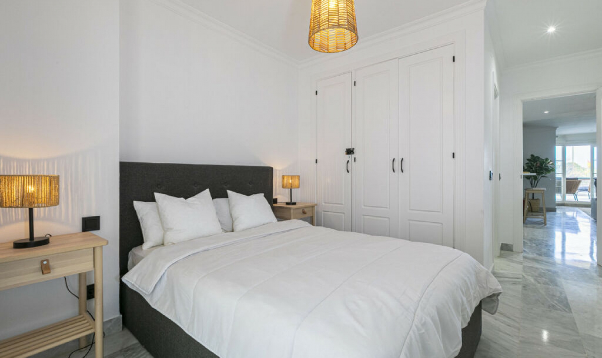 Resale - Apartment -
Nueva Andalucía