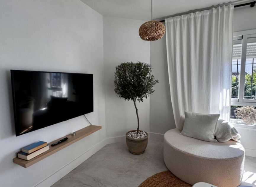 Resale - Apartment -
Nueva Andalucía