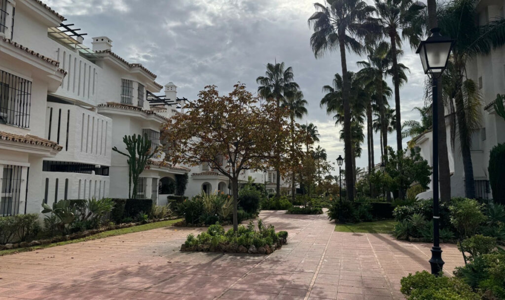 Resale - Apartment -
Nueva Andalucía
