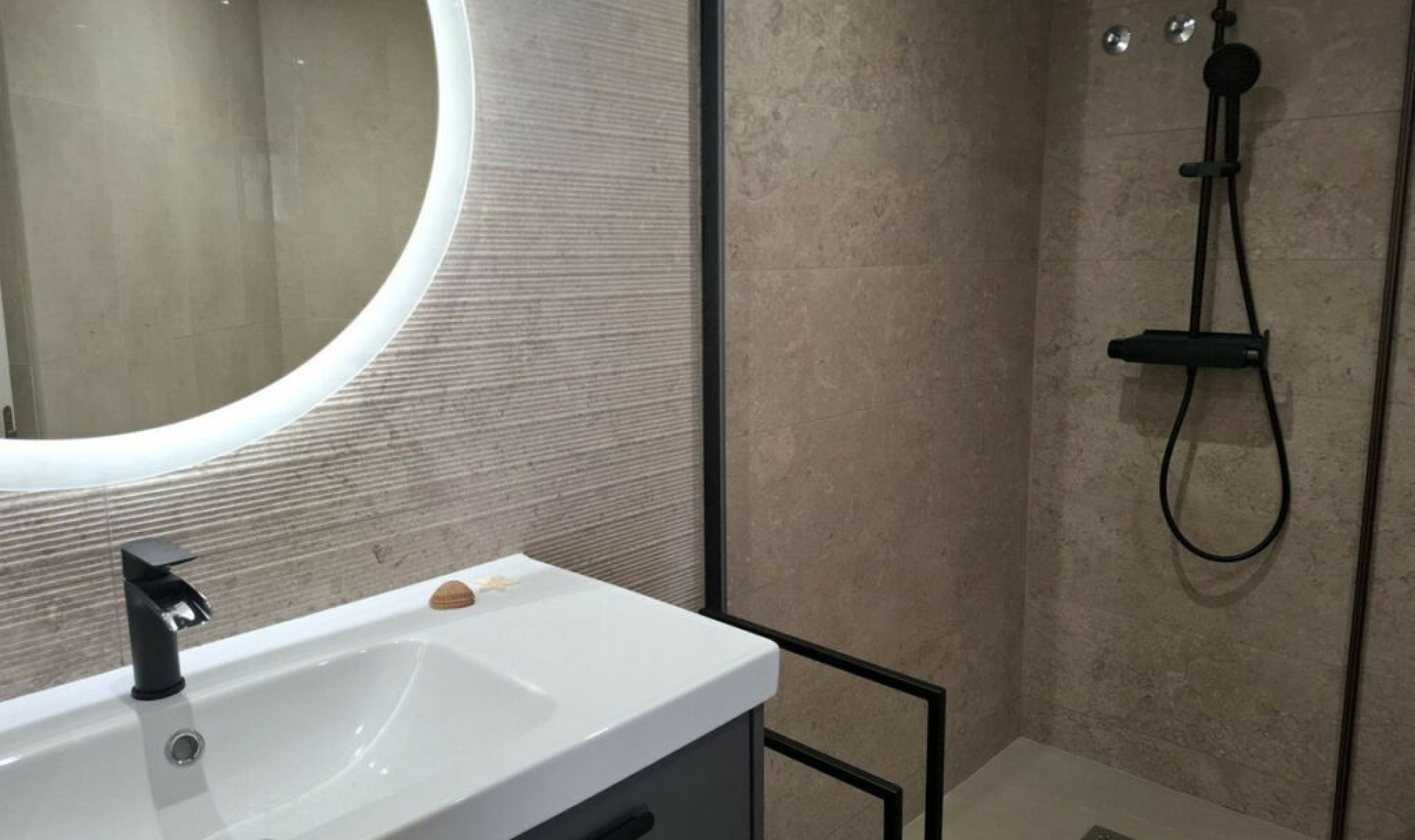 Resale - Apartment -
Nueva Andalucía