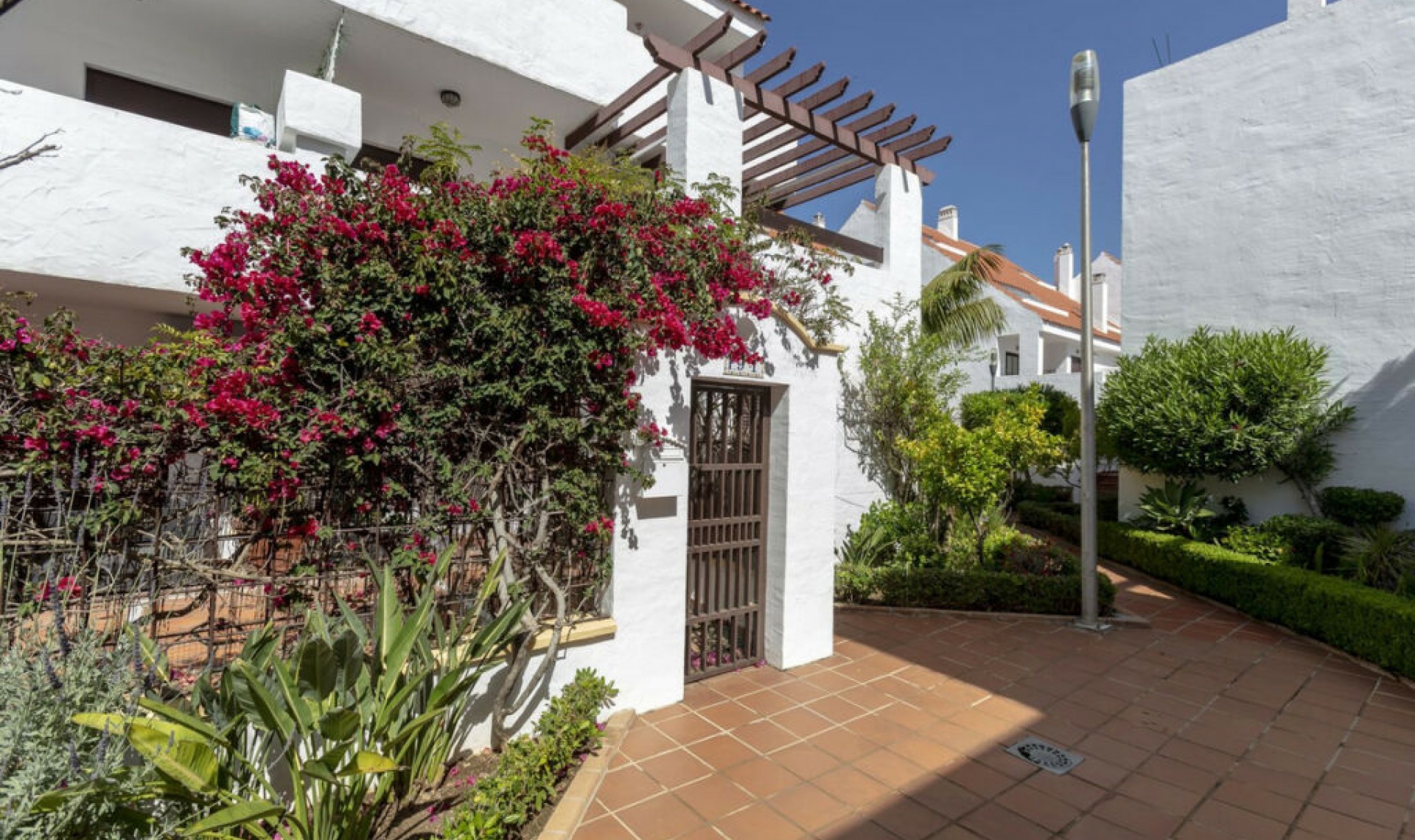 Resale - Apartment -
Nueva Andalucía