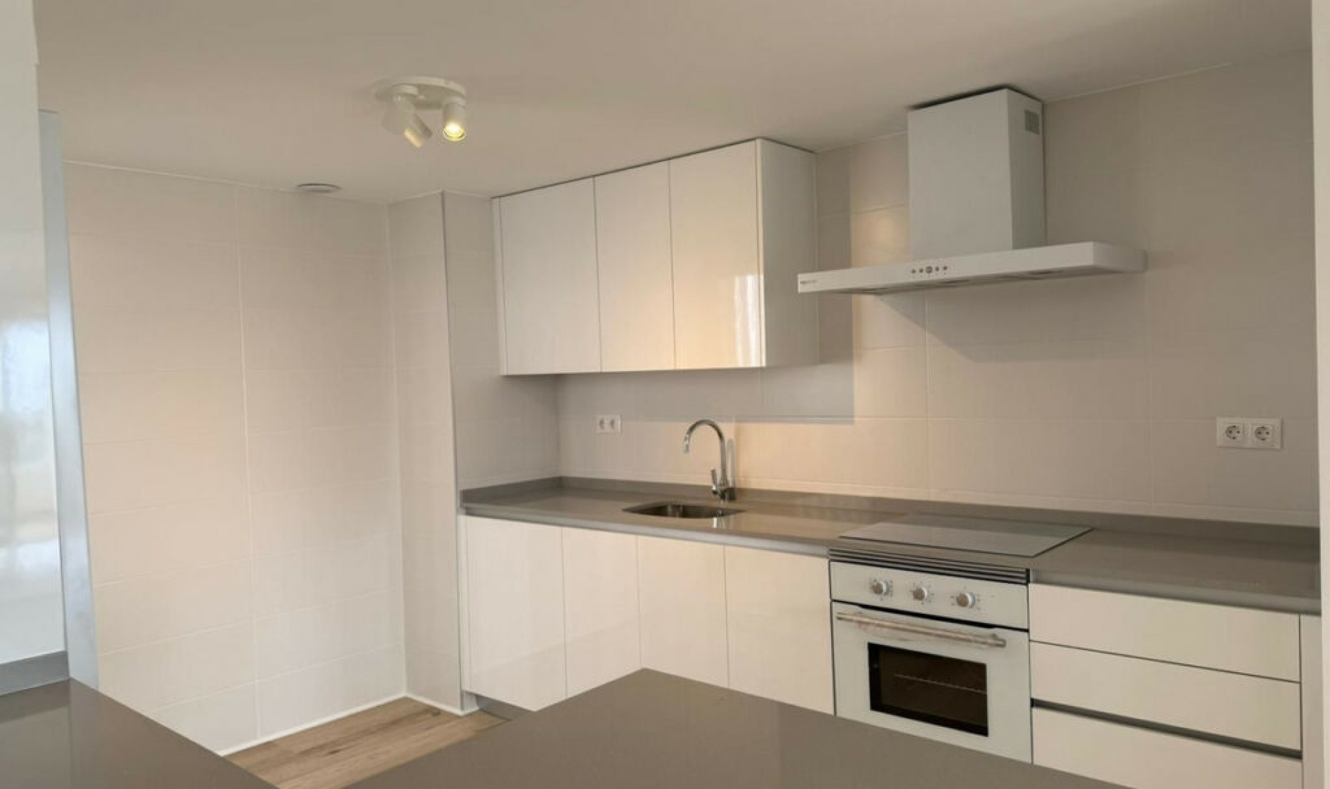 Resale - Apartment -
Nueva Andalucía