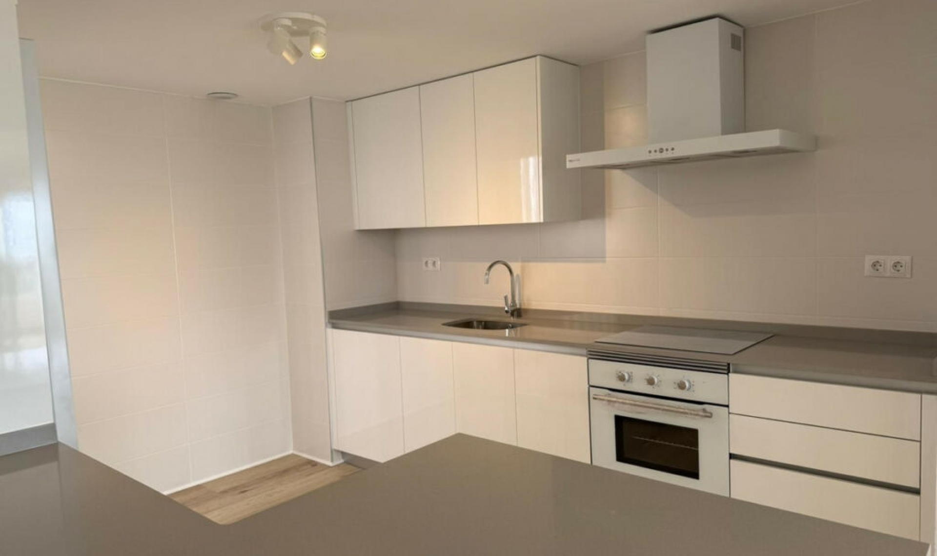 Resale - Apartment -
Nueva Andalucía